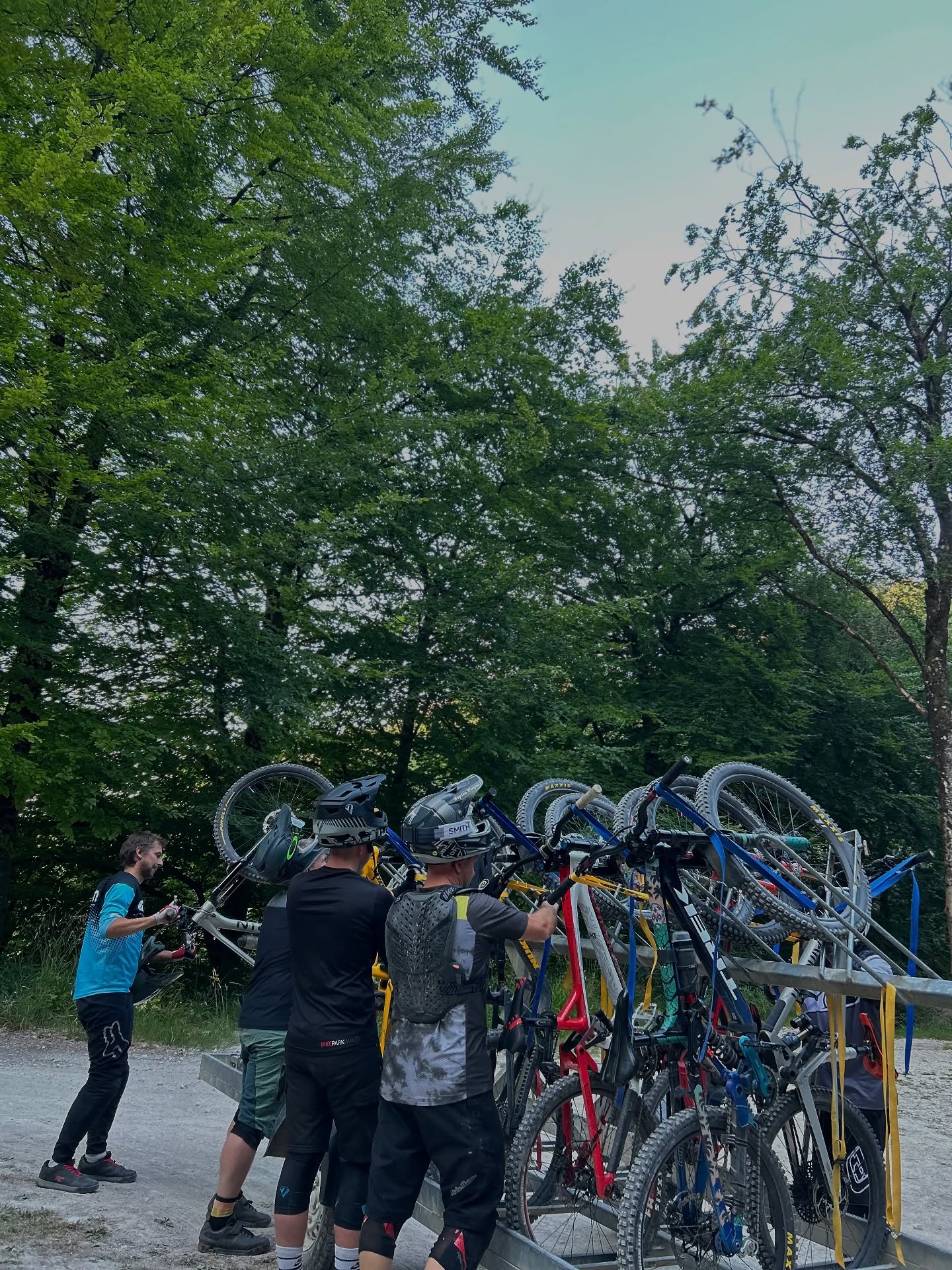 Time to get your mid week uplift. #mucoff #dmrbikes