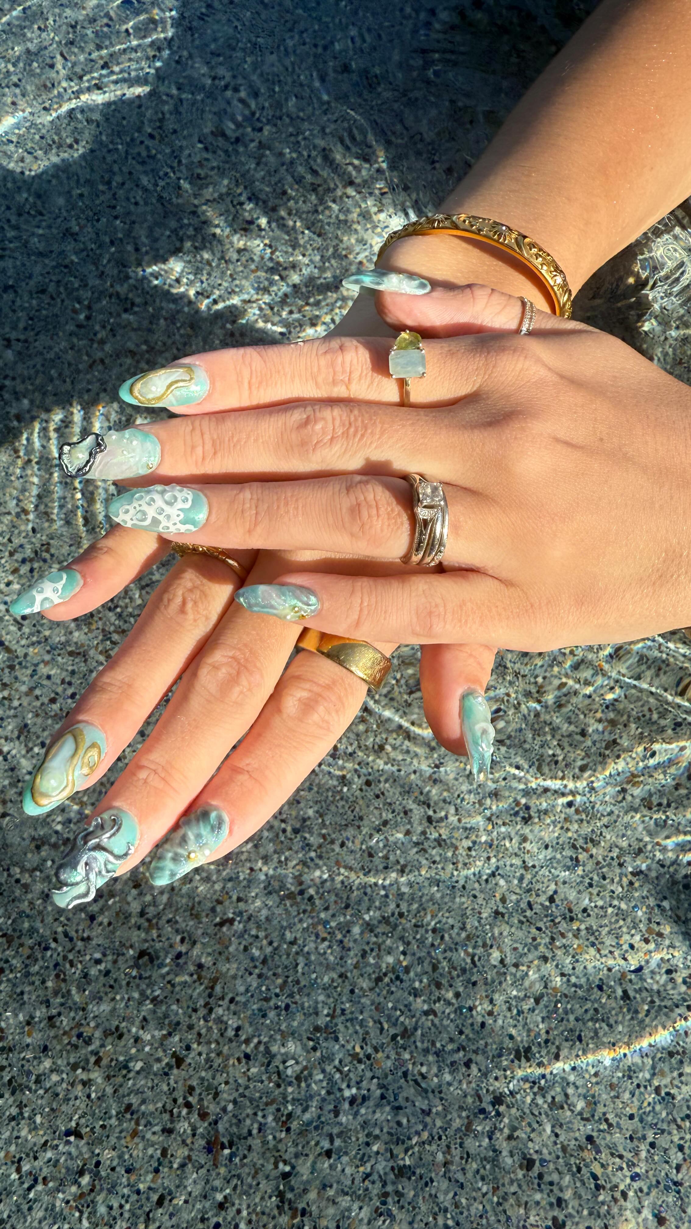 Cleorrr Naurrrrr…. Swim along with me while I make a mermaid treasure set 🧜♀️✨🦪