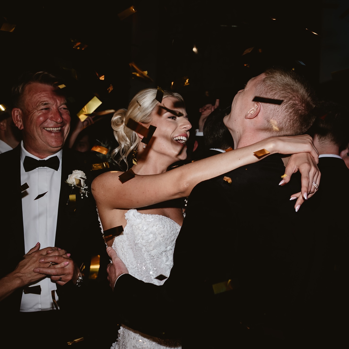 Introducing the new Mr & Mrs Dray ❤️ If you’re a vibe - we’re your vibe 🪩🕺💃 IYKYK 
@happymomentsco 
@stevehoodfilms 
@hengrave_hall 
#Tuxfizz #ukweddingband #barnwedding #cotswoldwedding #weddingmusic #firstdance #firstdanceinspo #ukweddingplanning #weddinginspo #weddingcover #romanticweddingmusic #firstdancesong #firstdanceroutine #weddingband #functionband  #weddingsinger #twia #bridalgown #weddingsdress #weddingdancefloor #weddingdances #weddingdancechoreography