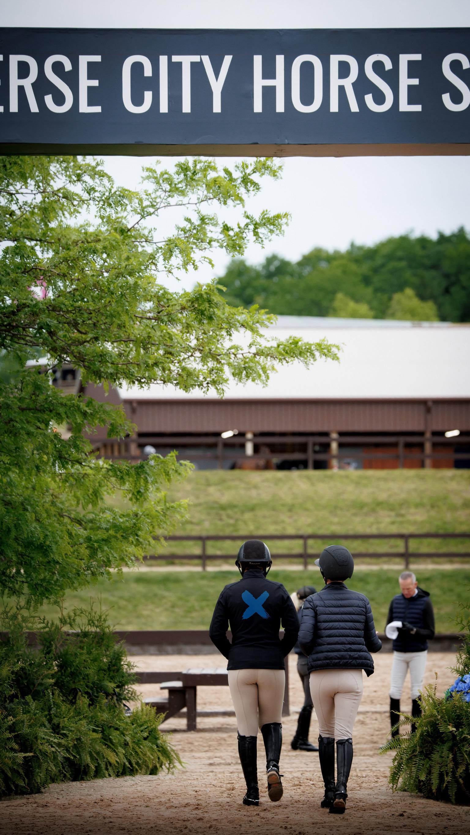 At Messenger Hill Farm, we choose venues that elevate both horse and rider—and @traversecityhorseshows rises to that standard.
Traverse City Horse Show offers luxury in the details— world-class footing, matted walkways, permanent barns, and thoughtful amenities reflect a true horse first mentality.
Paired with a stunning northern Michigan backdrop and an atmosphere that supports growth at every level, it’s a client experience that’s designed for success.
We don’t just compete here—we thrive here.
We can’t wait to be back there for the next three weeks of the GLEF series.
.
.
.
.
#traverse #traversecity #traversecityhorseshow #TCHS2025 #michigan #greatlakes #hunterjumper #hunters #jumpers #equitation #equestrian #equestrianstyle #horseshow #horseshowlife #usef #ushja #fei #horsesofinstagram #messengerhill #messengerhillfarm #MHF #teamMHF #Xfactor #chicago #northshore