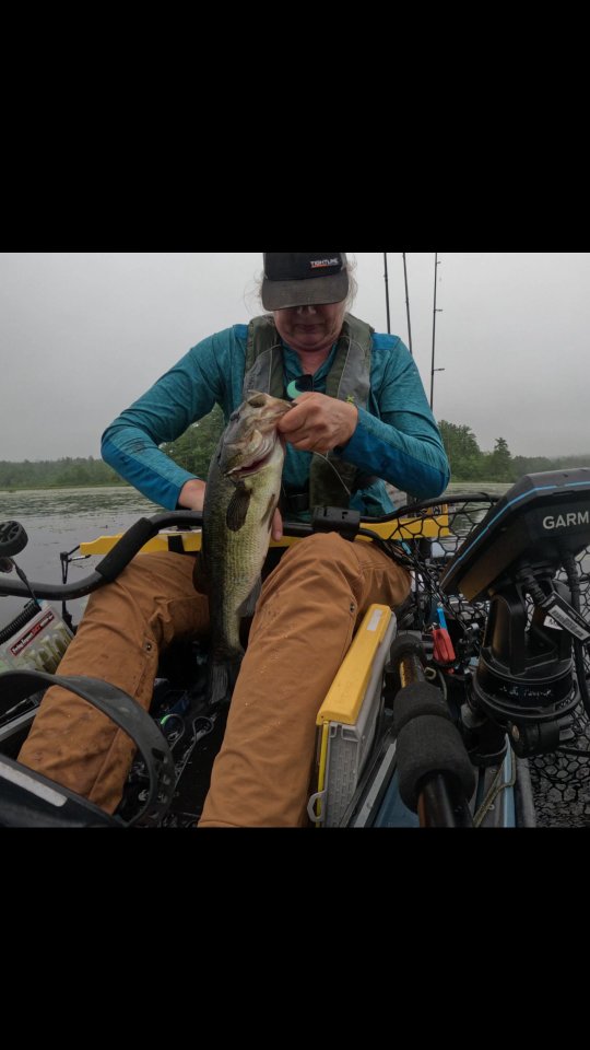It was all about the Green Ones this past weekend! Explored new areas and fished lots with @reelfinatic, she beats me nearly every single time! I'm taking notes girlfriend!!π£ π Congratulations to the Slay Nation Lady Slayers that placed in our online slot limit tournament over the weekend. Results will be posted soon on our Lady Slayers pages! @ladyslayersonlineseries
π₯π
#slaynationtournamentfishing #ladiesslay #basstournaments #bassfishing #fishlove #fishnh #newhampshireoutdoors #getoutandplay #kayakfishing #hobiefishing #largemouthbass