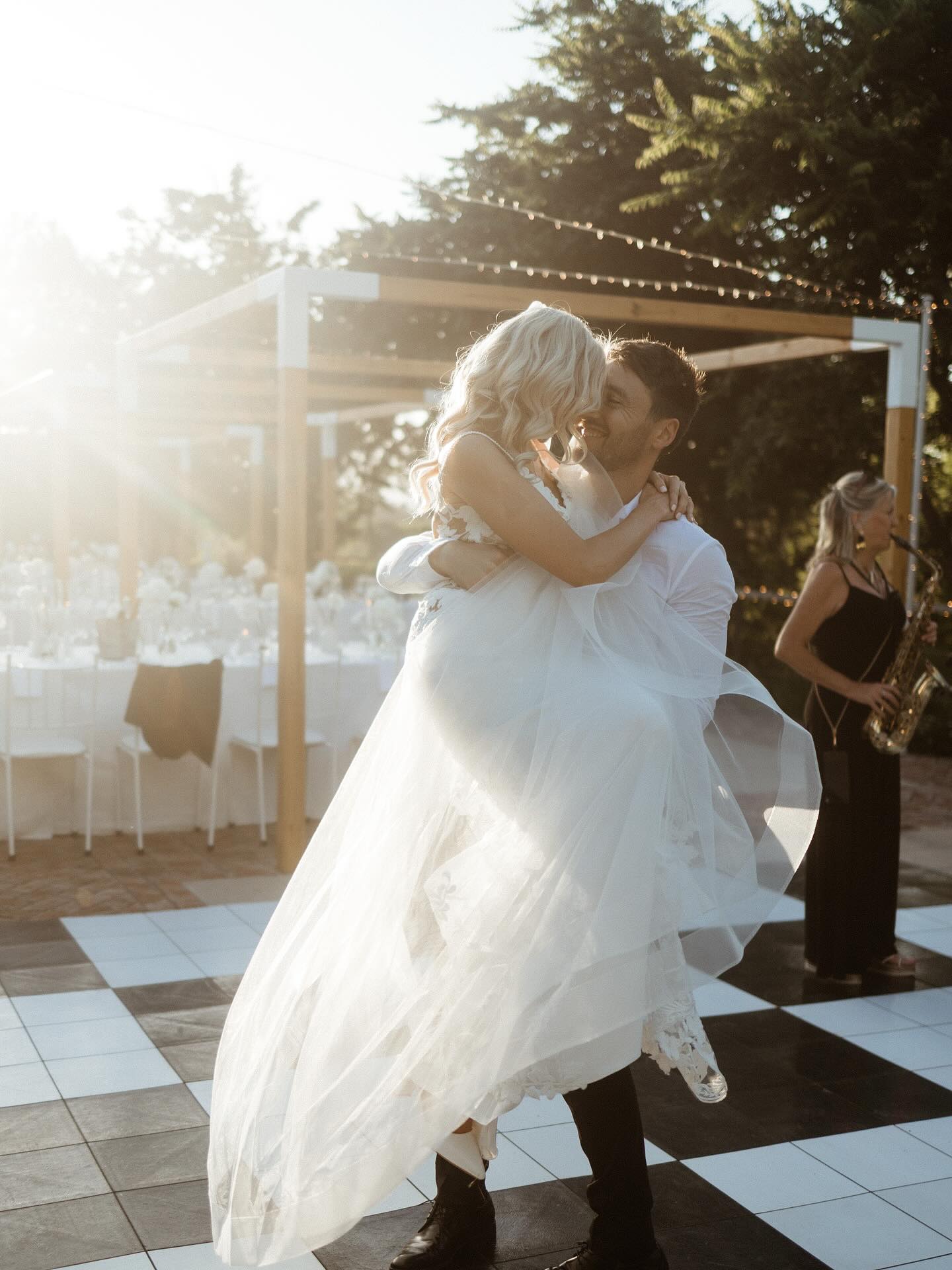 Golden rules for a happy marriage ✨
💛never stop learning about each other
💛make time for intimacy-emotionally and physically
💛stand up for your partner, even when they’re not around
💛stay curious, not judgemental
💛revisit your vows when times get tough
💛create rituals that are just yours
#oliverock
#outdoorweddings
#gardenweddings
@olive_rock_venue
@liandriphotoandfilm
@pinkbooksa_
@saweddings
@tulbagh
@cerestourism
@wolseleyza