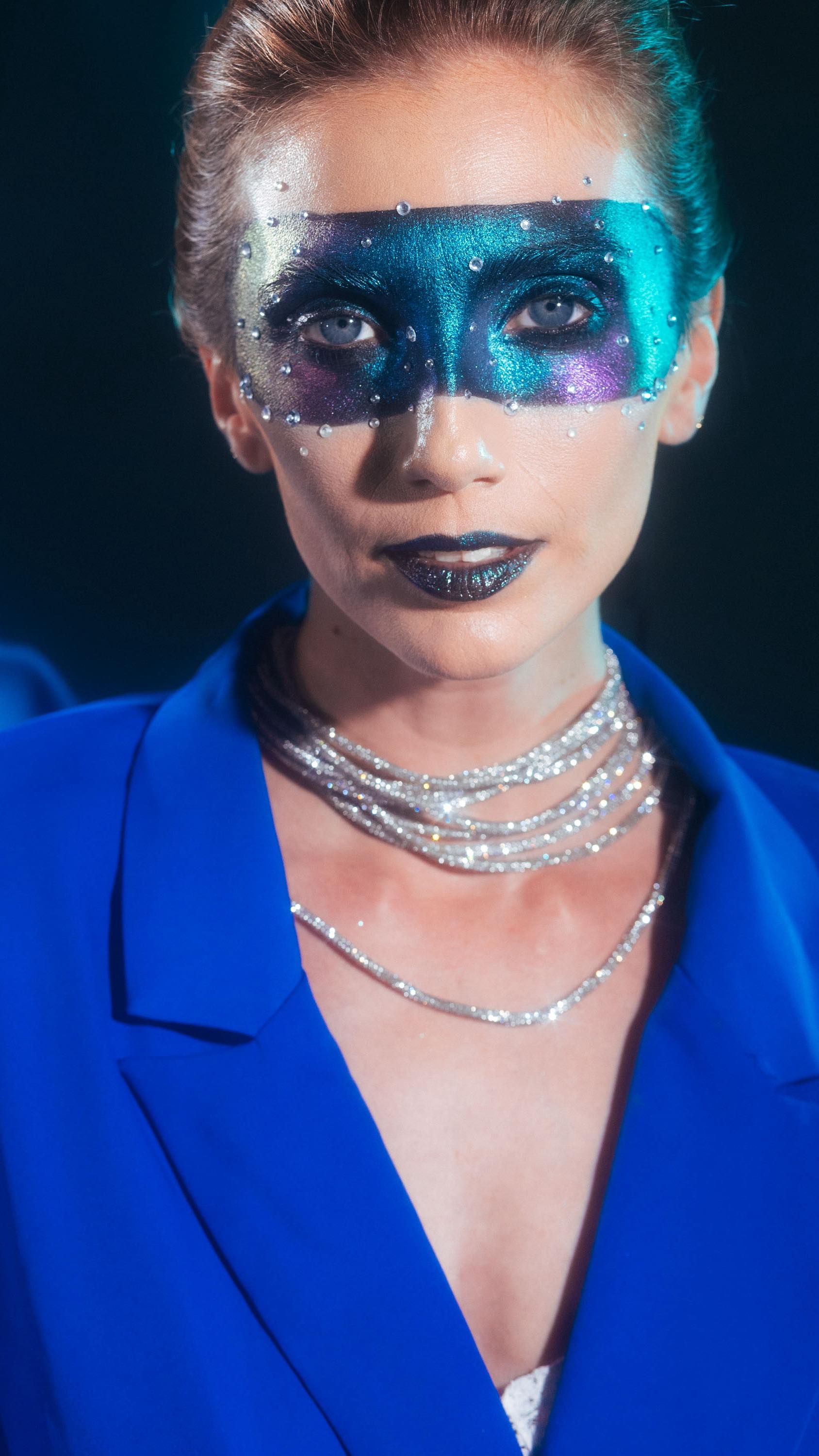 Had the BEST test shoot tonight with @jontaylorphoto, @glamazoncoifs, @jvillaflor.xi, and our muse @amy_laviolette! I went way out of my comfort zone and had so much fun. It’s giving Hamburglar Eleganza and I’m very proud of it. Thank you Jon for continually creating spaces for artists to grow!
Full face of @danessamyricksbeauty. @danessa_myricks @danessamyricksangels
#makeup #makeupartist #freelancemakeupartist #mua #nycmua #headshot #headshots #actorheadshot #makeupforheadshots #headshotmakeup
#nycactor #theatre #tvfilm #theater #broadway #musicals #nycheadshotphotographer