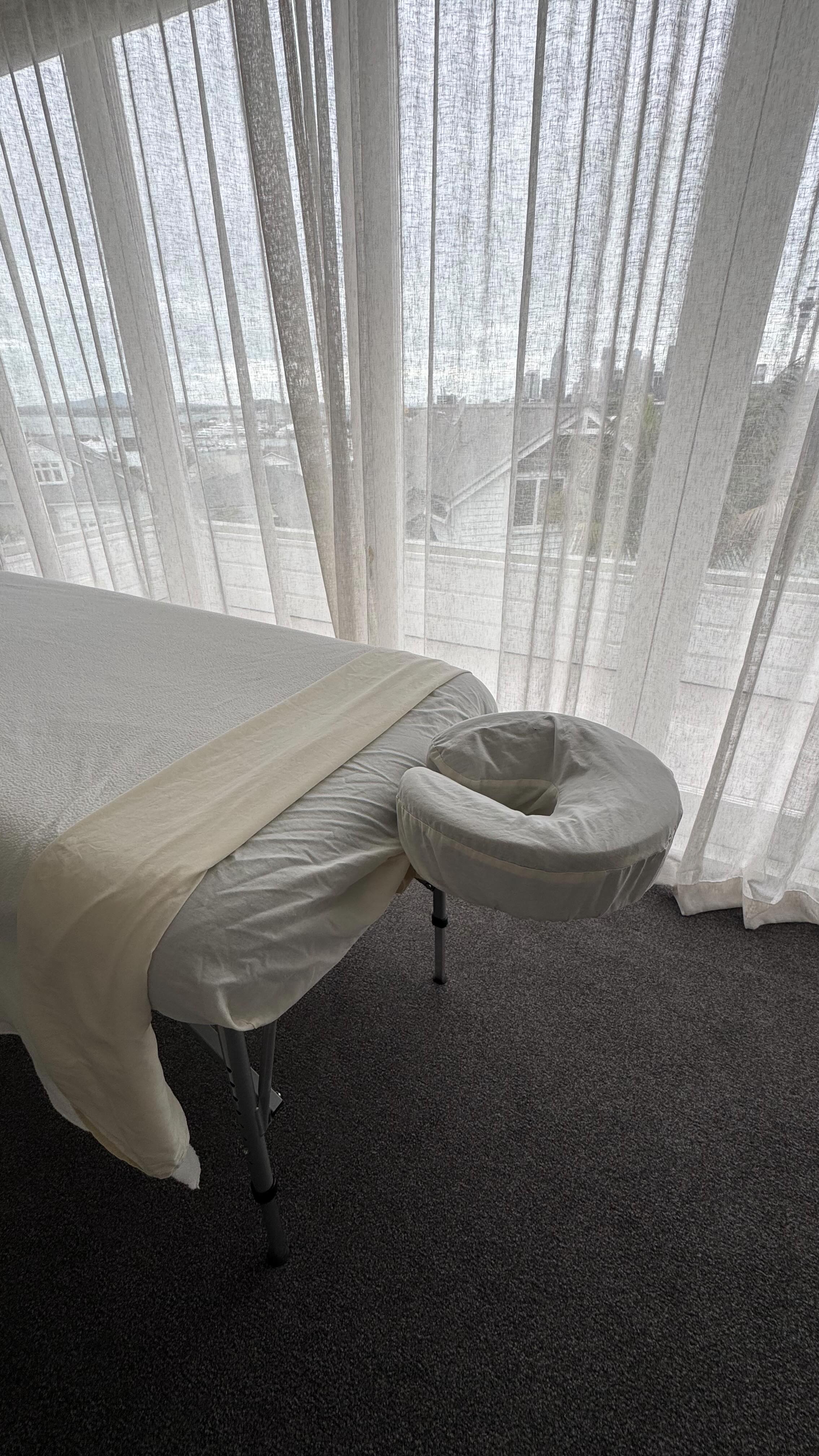 ✨Relax your body. Refresh your mind. Recharge your soul.
✨ We bring the spa experience to you.
#MassageTherapy #auckalnd #aucklandmassage #tauranga