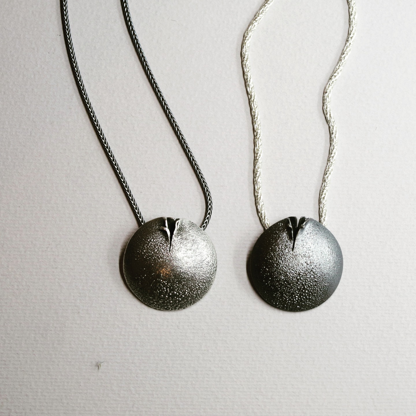 black + white | pendants | silver
camara.nafplio.greece
#camaraworkshop.com
#jewelrystore #artgallery
#jewelry #art #gallery #silvergold
#designjewelry #handmadejewelry
#pendant #nafplio