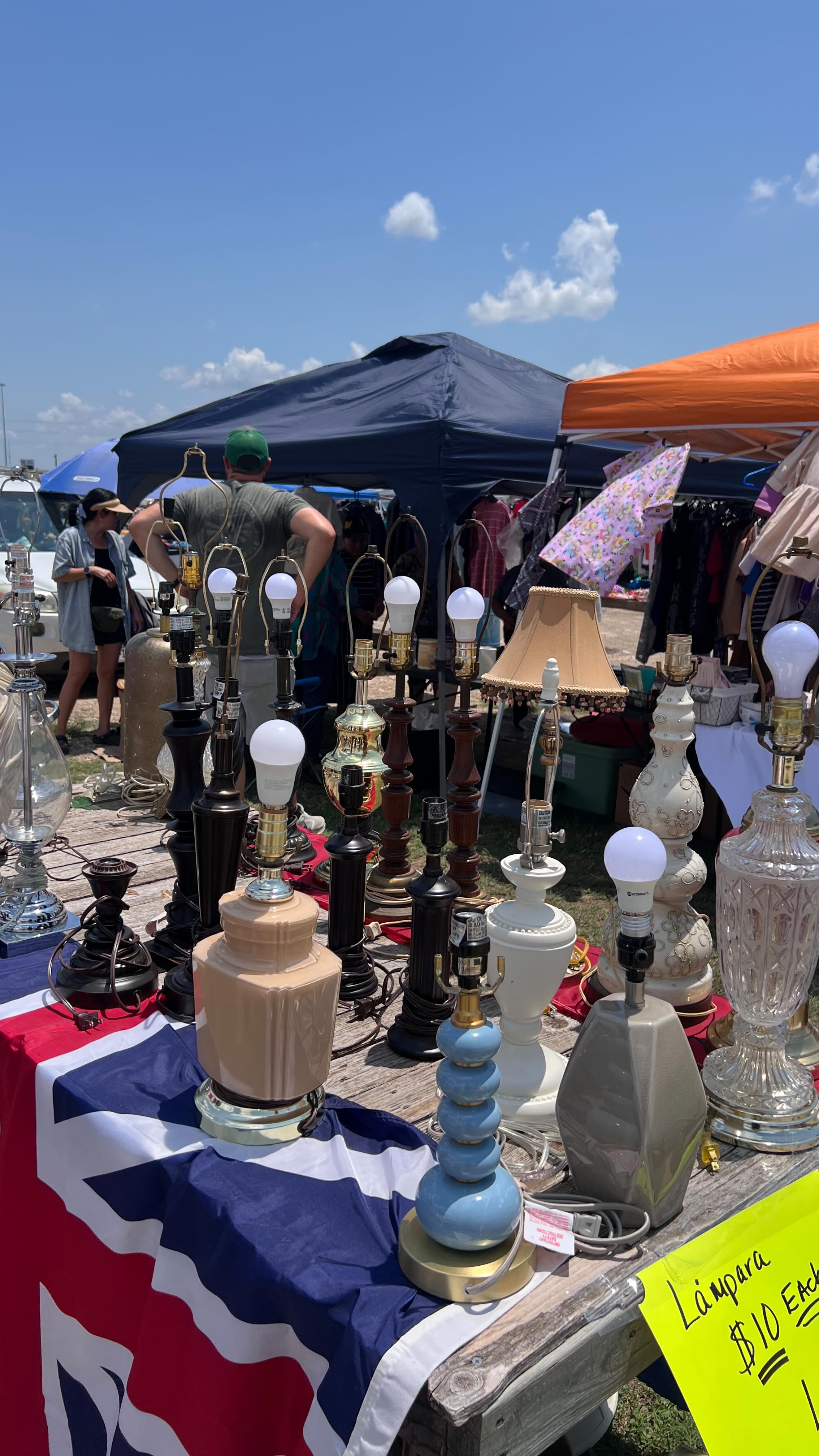 We just might have your latest obsession… Come explore all we have to offer this Saturday and Sunday!
.
.
.
#collectors #thrifter #secondhandshopping #antiqueshop #collection #texasfleamarket