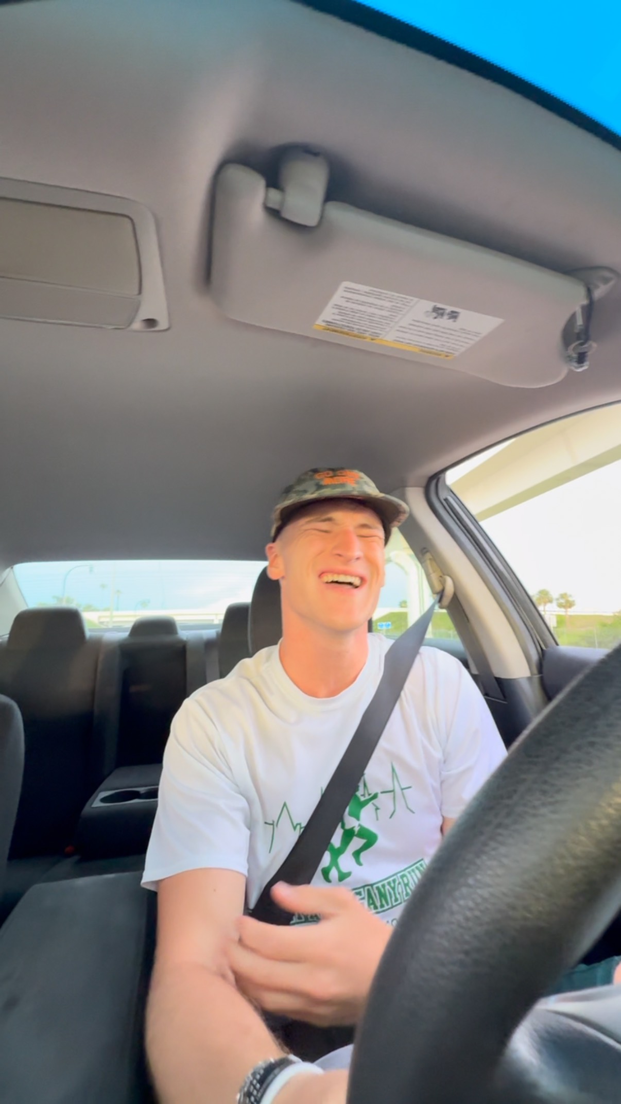 POV: Weekend vibes are UP🤩🤪
.
.
.
#threedaysgrace #animalihavebecome #rock #weekend #saturday #vibe #vibes #viber