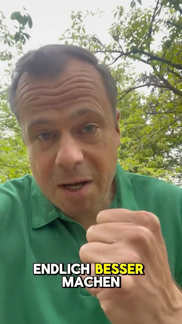 🦸♀️ Warum gerade DU unser neuer Pflege-Superstar sein könntest? 🦸♂️
Stell dir vor: Du startest gut gelaunt in den Tag und denkst dir vorm Spiegel: „Heute verändere ich die Pflegewelt!“
Klingt verrückt? Ist es auch – und genau deshalb starten wir am 01.10. den wohl sympathischsten und modernsten Pflegedienst der Stadt! 🎉
🦸♀️ Warum DU? Weil wir keine Pflege-Roboter wollen, sondern echte Menschen mit Herz, Humor und einer Prise Wahnsinn!
Pflege, wie sie sein sollte: Wertschätzend, modern – und mit Spaß!
🚀 Unsere verrückte Mission:
✅ Zurück in die Zukunft: Digitalisierung statt Papierchaos – mehr Zeit für echte Pflege.
✅ Team-Events wie im Film – nur ohne Tiger.
✅ Feste Dienstpläne mit Raum für Leben und spontane Tanzeinlagen.
✅ Technik, die selbst James Bond neidisch macht.
✅ Faire Bezahlung, Extra-Urlaub und Stimmung wie auf Tour.
✅ Sicherheit und Gesundheit auf Rockstar-Level.
✅ Weiterbildung, Karriereschub und jede Menge Abenteuer.
👉 Bereit für echte Veränderung statt Alltagsroutine?
Dann klick auf „Jetzt bewerben“ und werde Teil unserer verrückten Pflegewelt.
🎢 Sei verrückt, sei anders, sei DU! 🎢