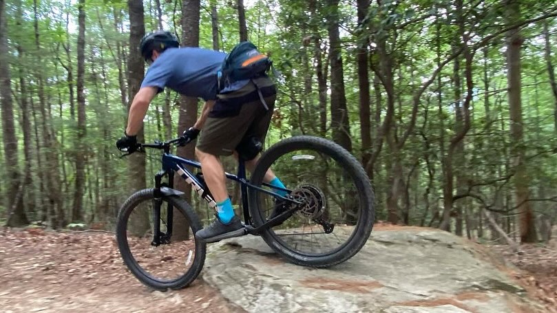 A rad day of 101 mtb skills & sessions on the trails! #skillsanddrills #mtb #funtimes #828isgreat #mountainbikeadventure #friendsofdupont #visitnorthcarolina #wnc #mountains #bikeguide @explorebrevardnc @exploreasheville