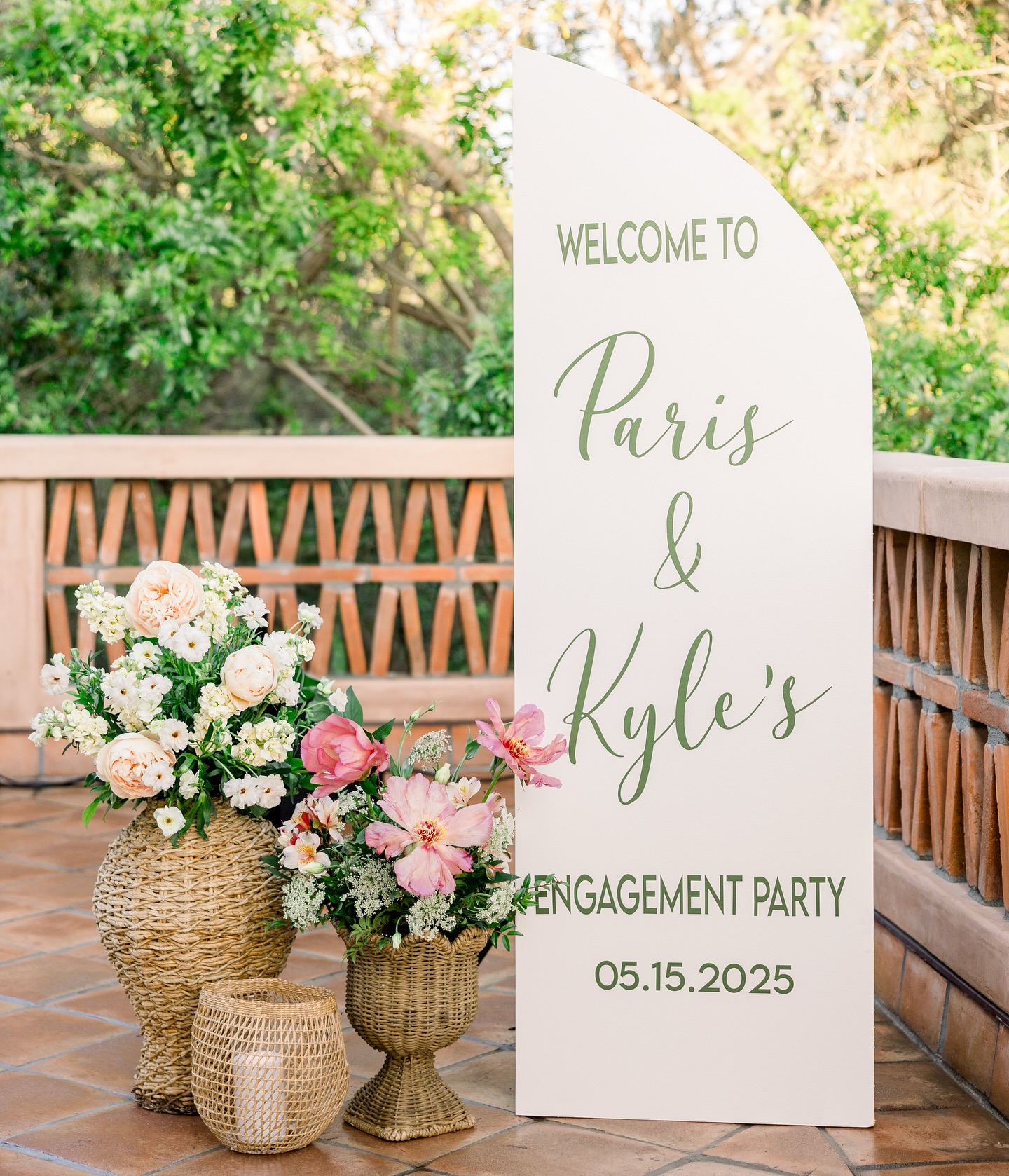 A moment for the stunning florals at our engagement party 🌸 @fridayflowercompany always outdoing herself