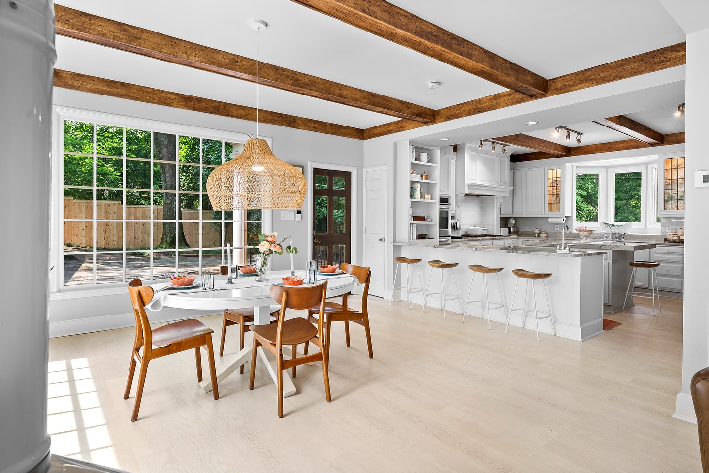 It’s come to our attention that no one knows we do listing photos… oops. Our popular listing media packages bundle premium video and photo, giving you a complete listing marketing package. Slide us a DM for pricing!