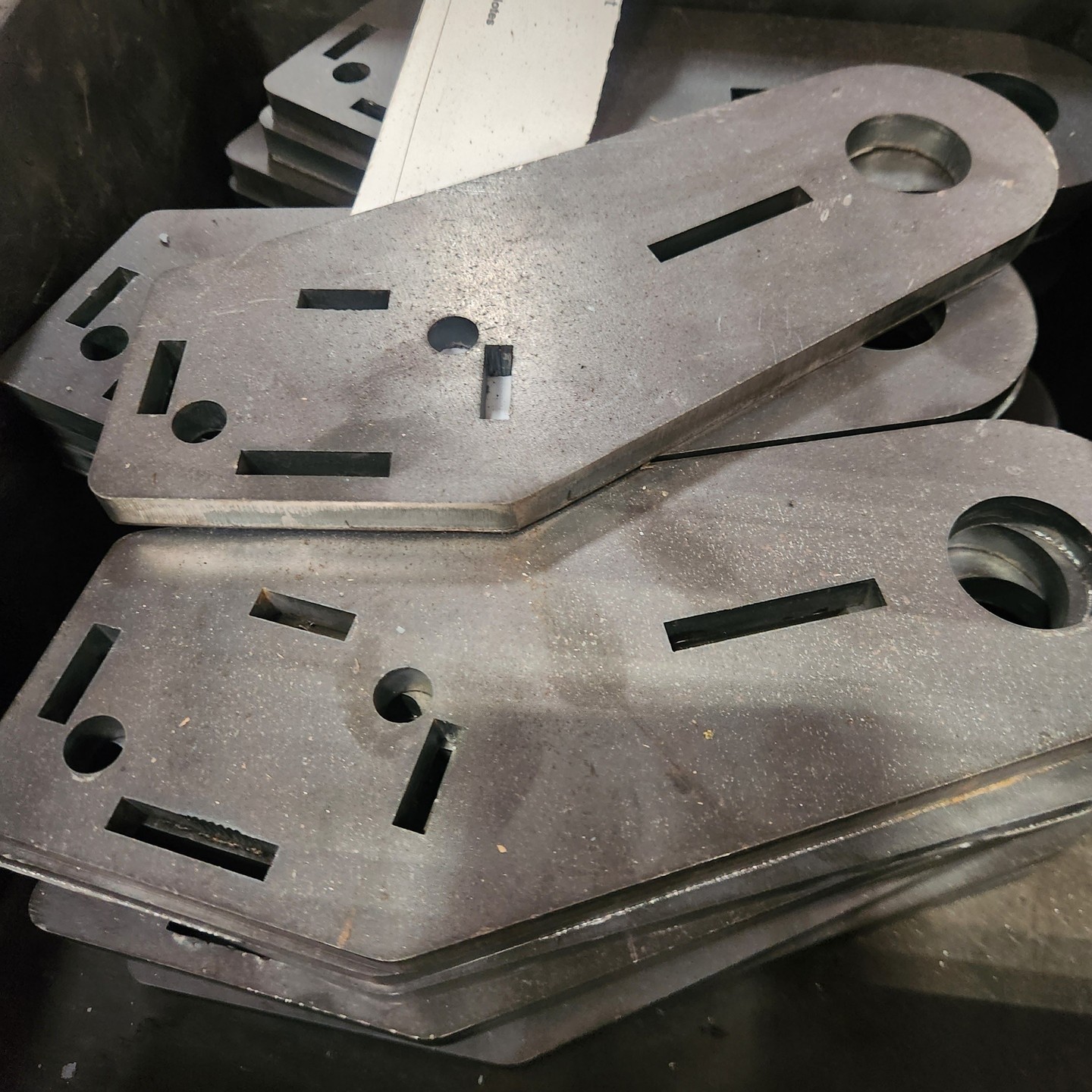 Precision on repeat. We're cutting multiple 10mm mild steel parts for a number of our automotive customers—each one delivered with consistent accuracy.
For repeat mild steel parts up to 20mm thick, you can count on ES3.
#lasernz #sheetlaser #lasercuttingnz #nzfabrication #metalfabrication #engineeringnz #automotivenz