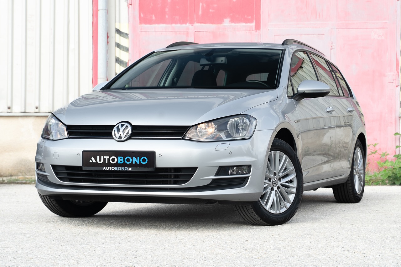 Volkswagen Golf Variant
9.990 eur
1.4 TSI 92 kW/125 koní
7-st. automatická prevodovka
12/2014
161.500 km
strieborná Reflex Silber Metallic
Golf je dovezený z Nemecka s originálnymi kilometrami. Krásny zachovalý stav. Posledný servis 05/2025 motorový olej a nové predné brzdy komplet. Motoricky a mechanicky je vo výbornej kondícii s krásnym záťahom. Nie je možný odpočet DPH. Možnosť financovať na splátky od 0 % akontácie.
Auto je v našom vlastníctve, zatiaľ neprihlásené, vieme pomôcť so zrýchleným prihlásením, príp. možnosť okamžitého odberu. Zapožičiame prevozné C značky zdarma na cestu domov. Viac informácii rád poskytnem po telefóne. Obhliadka možná kedykoľvek po dohode.
Kontakt: 0908 157 22 nula
Email: autobonosk@gmail (bodka) com