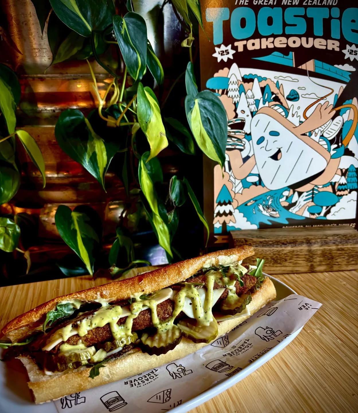 If you haven't already (or even if you have!) Pop on down to The Tasting Room for a tasty toasty treat!
The Fungi Chicken
A chicken parcel filled with truffle mushroom creamy blue cheese sauce, rocket, pastrami, Swiss cheese, basil mayo and @mcclurespickles sweet and spicy pickles. All encased in an ACME oli roll.
$20