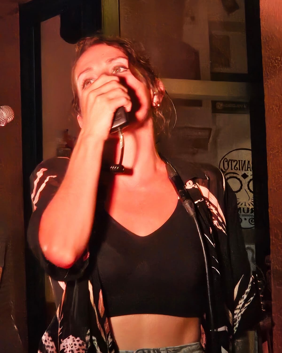 Retour en image de notre concert en trio au @barbatruccafe !
Merci encore c’était bien cool 😎
Toutes nos dates sur ce lien :
https://deadleafcontact.wixsite.com/deadleafmusic
#deadleaf #rock #blues #acoustic #womansinger