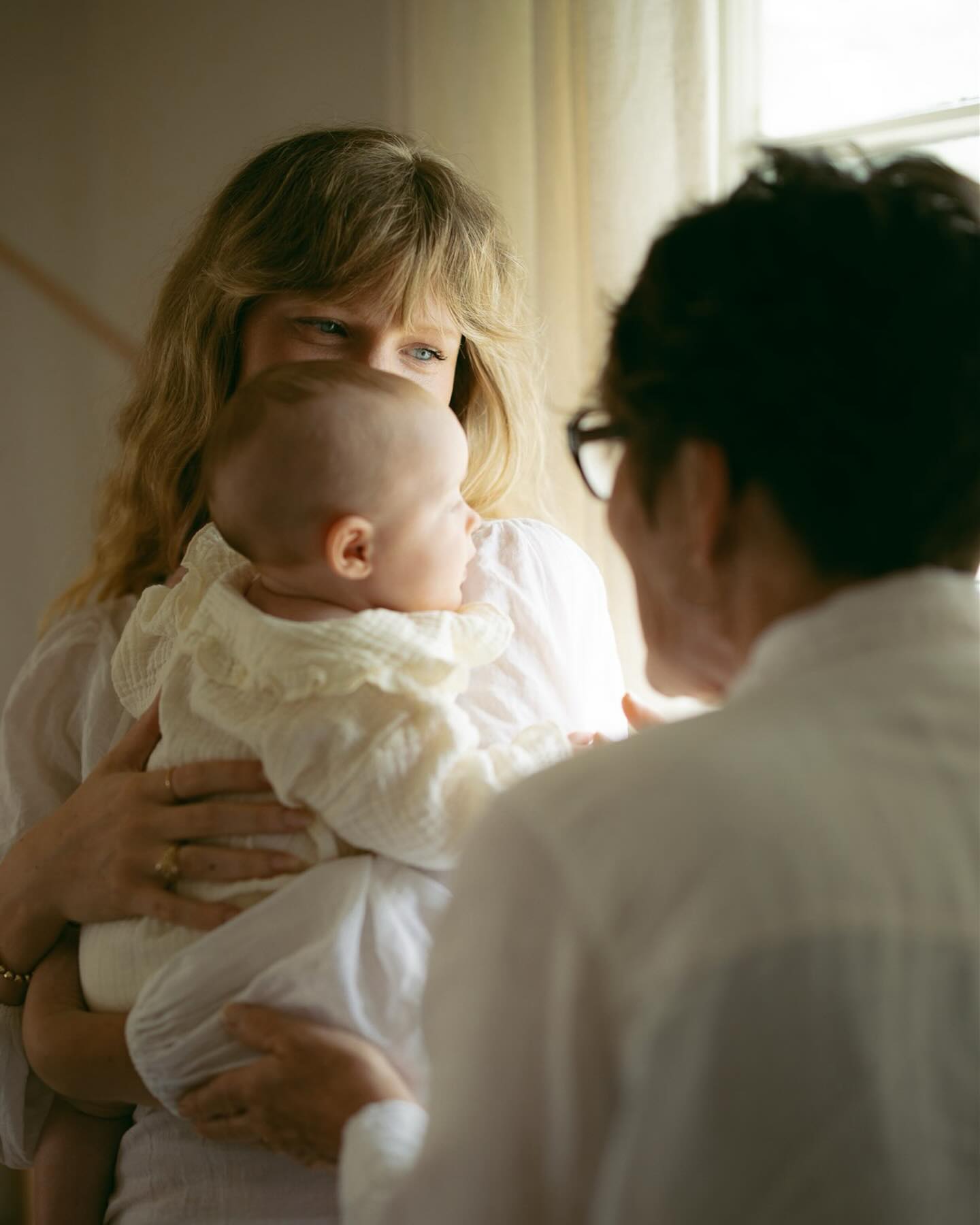 three generations of girls 💫🩰🪽
.
knowing all these ladies is nothing short of a blessing! the Lord sure knew what he was doing adding another little girl to the already perfect mom & daughter duo. your milestone portraits don’t need to be traditional, make it special, personal, & remember this season of motherhood in the ways that bring life back into your soul 👼🏼.
.
san antonio newborn photographer
#sanantonionewbornphotography #sanantonionewbornphotographer #grandparents #sanantoniofamilyphotographer #newbraunfelsmoms #boernemoms #stoneoakmoms #alamoheightsmoms #sanantoniomoms