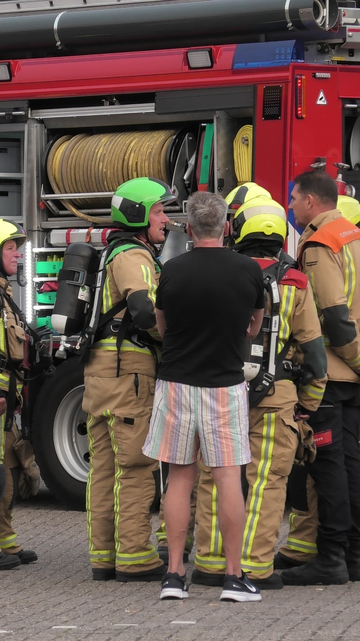 📣Wij zijn #streapp en tonen content van ooggetuigen. Bekijk de compilatie van afgelopen week. Nieuwsgierig naar het platform wat wij ontwikkelen? Volg ons!
#ooggetuige #p2000 #112fotografie #brandweer #ambulance #politie #berging #watiseraandehand #hulpverleners #rijkswaterstaat #handhavers #evenementenfotografie #denhaag #nunspeet #harlingen #katwijk #amstelveen #wassenaar