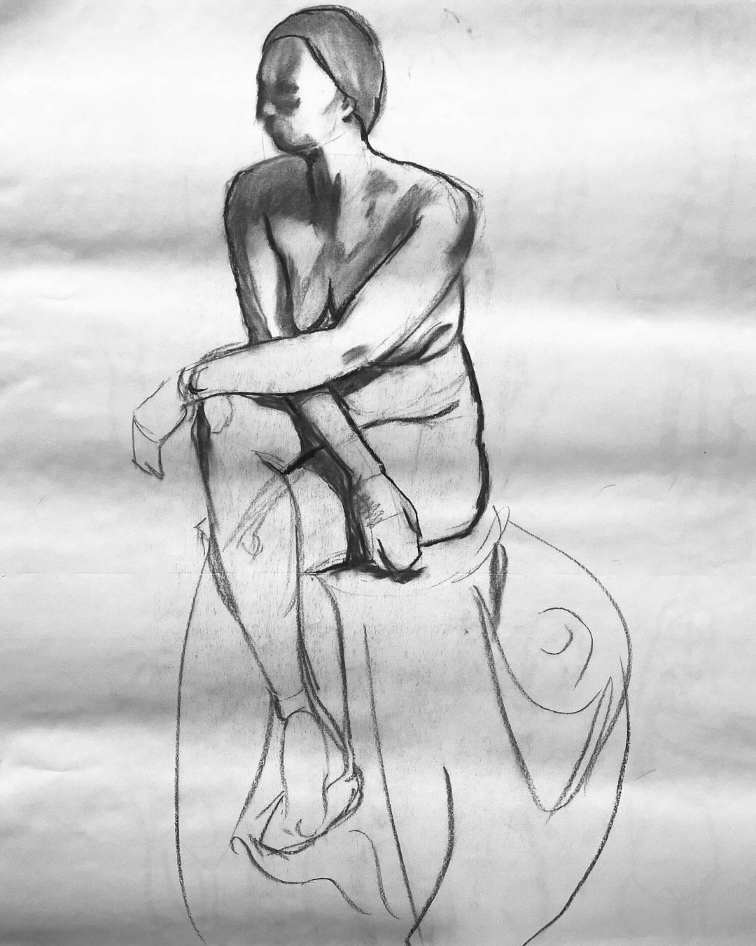 Here are my favorite mix of my live figure drawings from the fall 2024-spring 2025!
Thank you to @shelburnecraftschool and @vermontfiguredrawingcollective for hosting sessions that have helped me build technique over this past year!
To see my full updated figure drawing portfolio head over to my website, link in bio!