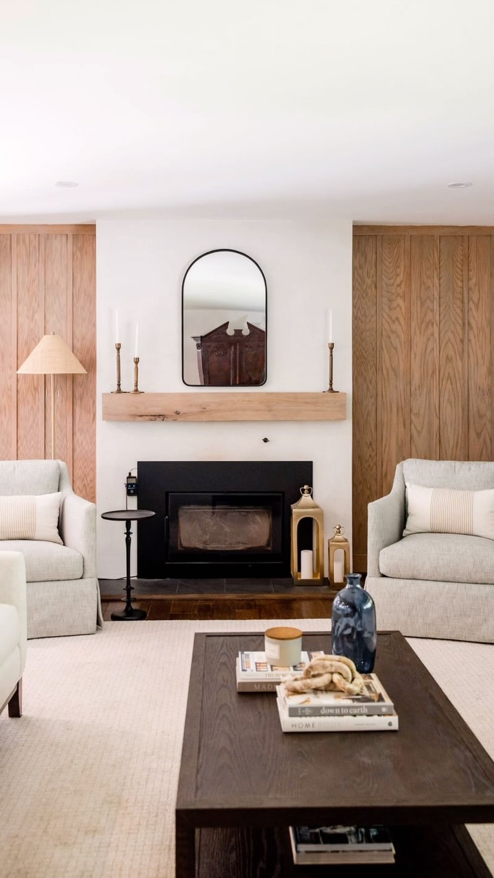 ✨ Farmhouse elegance, redefined. ✨
We are so excited to share our #elegantmodernfarmhouse project! Explore how we blended both traditional and modern elements to create the peaceful retreat our clients were looking for, tap blog link in profile to see the whole project.
#FarmhouseElegance #InteriorReveal #RusticRefined #HomeGoals #DesignInspo #hillhousedesignmd #farmhouselux #elegantmodernfarmhouse #classicdesign #marylanddesigner #baltimoredesigner