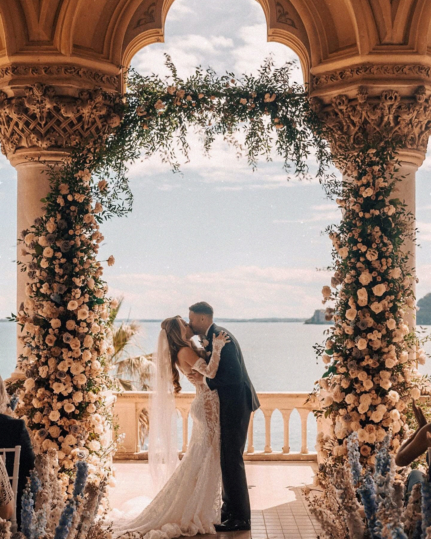 @isola_del_garda #isoladelgarda #isoladelgarda☀️ #isoladelgardawedding #isoladelgarda❤️️ #torresanmarcowedding #torresanmarcogardoneriviera @ilbocciolo_milano @isabelleklinedesign @naturesgracedesign
Location: @isola_del_garda