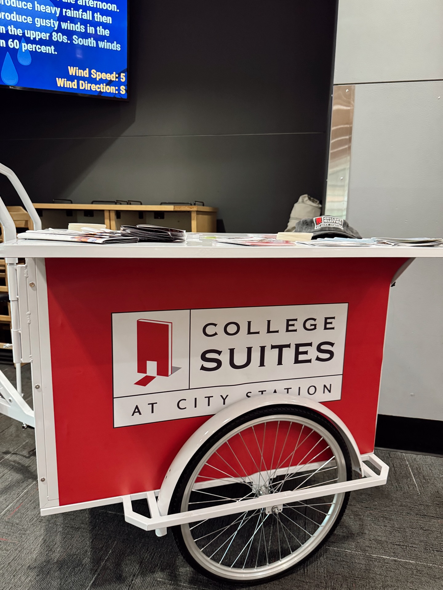 It’s HOT!! Be sure to swing by our cart at @rpiofficial Center of Gravity before 7pm 🍦