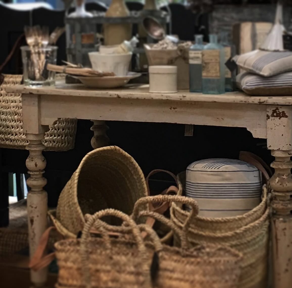 Introducing our Exhibitors 🤍
@greytogreenhome
Interiors, lifestyle and gently worn Brocante sourced by lovely Julie @greytogreenhome 🌿
With her latest pieces from France, small pieces of painted furniture, ceramics and linens, Julie will be bringing her gorgeous collections to the Summer Brocante @moylescourt on 25th August. Why not visit her beautiful shop nr Lymington in the New Forest when you’re next visiting ⚜️
Shop with our fabulous small independent businesses, follow their accounts and meet them in person at the Brocante 🤍
Monday 25th August 🎪
10 - 4pm
Moyles Court School
Nr Ringwood
New Forest
Tickets are now on sale through our website - see link in bio above 🎟️ or buy them on the gate when you arrive 🤍
We hope you can join us too!
Find more details of the event, all the Exhibitors & how to buy tickets on our website ~ see link in bio above 🤍