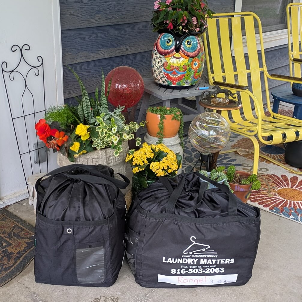🧺✨ Laundry Day? Let Us Handle It!
Fresh clothes, more free time — and zero stress.
📦 We pick it up.
🧼 We wash it fresh.
🚚 We deliver it back.
✅ Hassle-free
✅ Time-saving
✅ Smells like freedom 😌
📲 Schedule your pick-up today and enjoy life without the laundry pile.
#LaundryService #FreshAndClean #FreeYourTime #LaundryPickup #CleanLiving