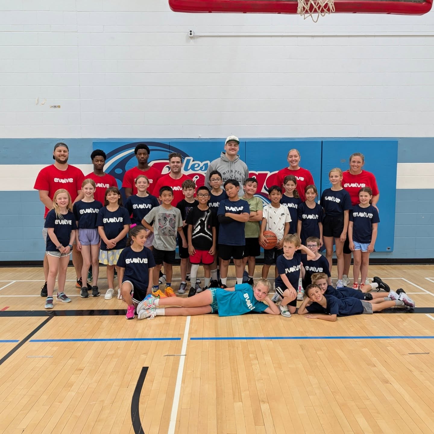 That’s a wrap on the 2025 Evolve Basketball Summer Camp! 🏀
A huge THANK YOU to the 115 athletes who showed up, worked hard, and brought amazing energy every single day. We appreciate each and every one of you for being part of the Evolve family this summer and having fun with the game of basketball 🙌
Big shoutout to our incredible coaching staff – Sarah Lundgren, Jon Lundgren, Keylyn Filewich, Mikel Dupuis, Myles Panganiban, and Nick Lother – and to our volunteers David and Luke Kentebe - for your time, leadership, and commitment to helping each athlete grow both on and off the court.
Excited to see what's in store for all our campers. Our groups were keen, interested and fun! We're looking forward to evolving with all of you in the future! 💪
**Missing a picture with our Week 1 AM group**