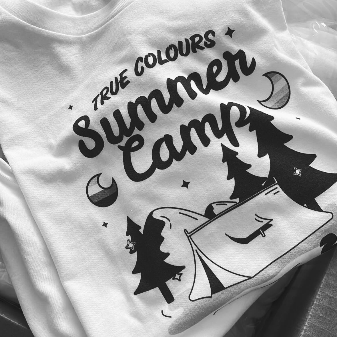 TRUE COLOURS CLUB SUMMER CAMP!
Check out these great camp tees designed by our fave @ahamontlocal !! We cannot wait to welcome our campers, counsellors, volunteers & special guests to camp next week!
So thankful to @_gatheringspace_ @steel.city.softball @queerhockeyhamilton @artsy.therapist and @baby.butcher for coming out! It's going to be the most amazing 5 days of art, friendship & community building!
#2slgbtq #protecttranskids #truecoloursclub