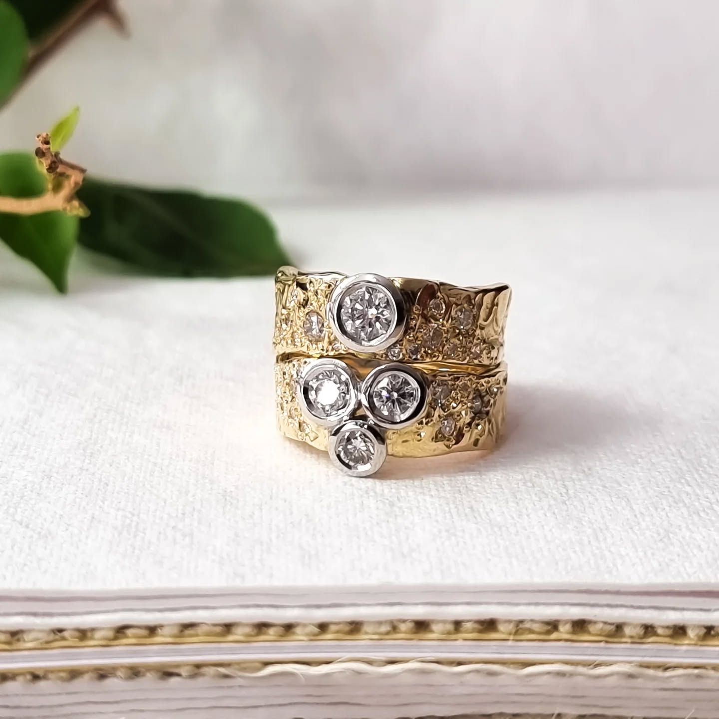 Looking back at a design we made a while ago. I love that everyone's style is so unique. This is the beauty of handmaking individual pieces. They truly are unique to each customer.
#organicstylejewellery #handmadejewellery #jewellerydesigner #Australianmade #jeweller