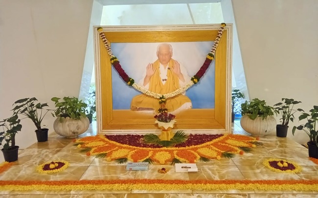 Guru Purnima at the Ashram 🌕
The event may have passed, but these photos still carry the love, stillness, and strength we all felt that evening.
🌸 Under the light of the full moon, we came together to honour the Guru — the one who lights the way when we feel lost, reminding us who we truly are.
🌸 The presence of GMCKS was deeply felt — through every prayer, every silence, and every heart, his legacy of light and service continues to guide us.
🌸 May these glimpses bring back memories if you were there, or spark a longing if you missed it — because the journey is ongoing, and there’s always space for you.
Were you with us? Drop a “Yes 💫” below!
And if you missed this one, stay tuned & join us for future events — your seat is waiting.
#GuruPurnima #GMCKS #PathOfLight #AshramVibes #FullMoonEnergy #GratitudeInPractice #SpiritualCommunity #TheGuruWithin #fullmoonmeditation