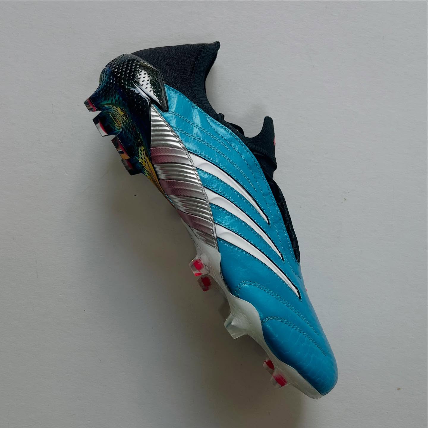 A boot built for the ultimate Predator collector.
Introducing the adidas Predator Archive – a wild fusion of some of the most iconic Predator designs ever released. Taking inspiration from classics like the Accelerator, Mania, Powerswerve and more, this pair is adidas’ answer to Nike’s legendary “What The” mash-ups.
Engineered for performance but dripping in nostalgia, this is a collector’s dream and a bold statement on the pitch.
Core Black, Cloud White, and that unmistakable Predator Red – a colourway that tells the story of a legacy.
Would you lace up or lock away?
#PredatorArchive #adidasPredator #WhatThePredator #BootCollectors #RareFootballBoots #FGBoots #adidasFootball #Bootsfinder