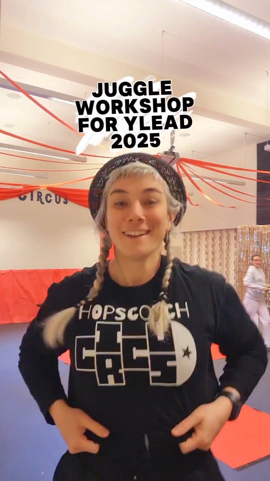 I had so much fun with this thoughtful and engaged group for YLead's 2025 YConnect conference.
We learnt to juggle 1, 2, and 3 objects in pairs and individually. ๐คนโโ๏ธ๐คนโโ๏ธ
YLead is an amazing organisation that empowers young leaders by providing transformative experiences that build confidence, resilience, and meaningful connections.
Want to add a unique, hands-on experience to your next conference, festival, or event? Book a juggle workshop with Hopscotch Circus ๐ช.
Thank you to our friends at Women's Circus @womenscircus for lending us some extra equipment. ๐๐ฅณ
.
.
.
.
.
@ylead
#hopscotchcircusau #jugglemelbourne #circusmelbourne #eventsmelbourne