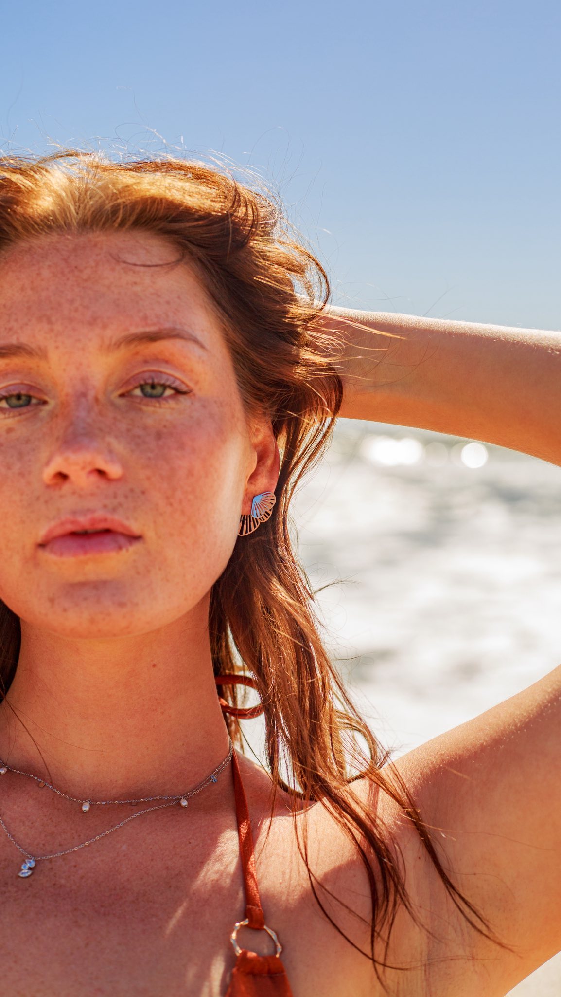 watching you fall for our waterproof pieces over and over again? yeah, we’re obsessed too 💧💍
.
.
.
.
.
.
#seesea #lovefromthesea #waterproofjewelry #tarnishfreejewelry #silverjewelry #RedWhiteAndJewels #shopseesea #qualityjewelry #waterproofneck