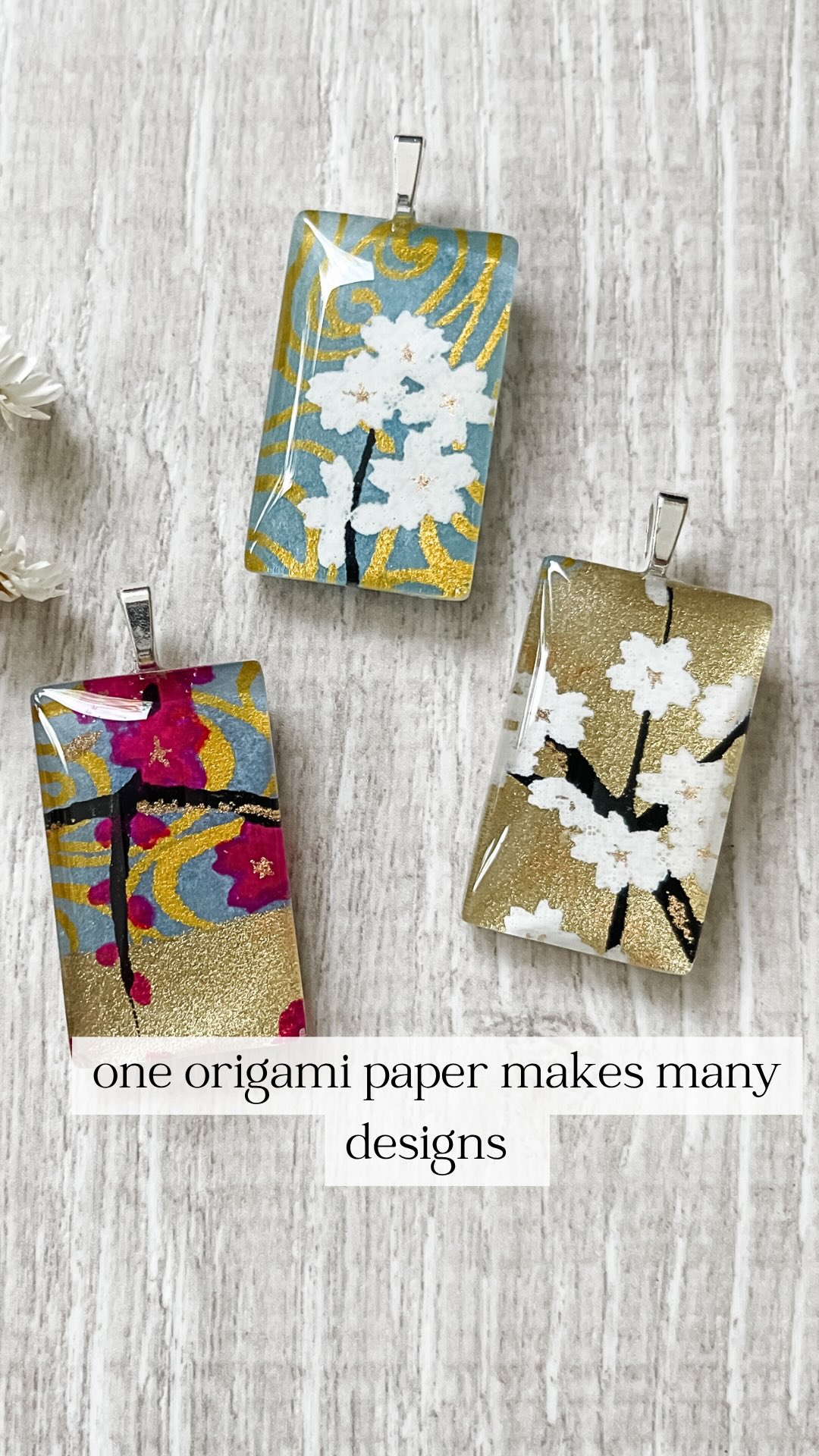 Sometimes I spend ages looking over the origami paper to find the right place to cut to make a lovely piece of jewellery. This Japanese paper is one where I can get a few different designs and I think they all look pretty gorgeous🎏
We’ll have these and much much more at @eumundimarkets 🌳 tomorrow
.
.
#origamiart #origamipaper #origamijewellery #west4th #eumundimarkets #madeitau #experienceeumundi #sunshinecoasthinterland #japanesepaper #madeit #glassjewellery #ooakjewelry #ooakjewellery #handmadejewellery