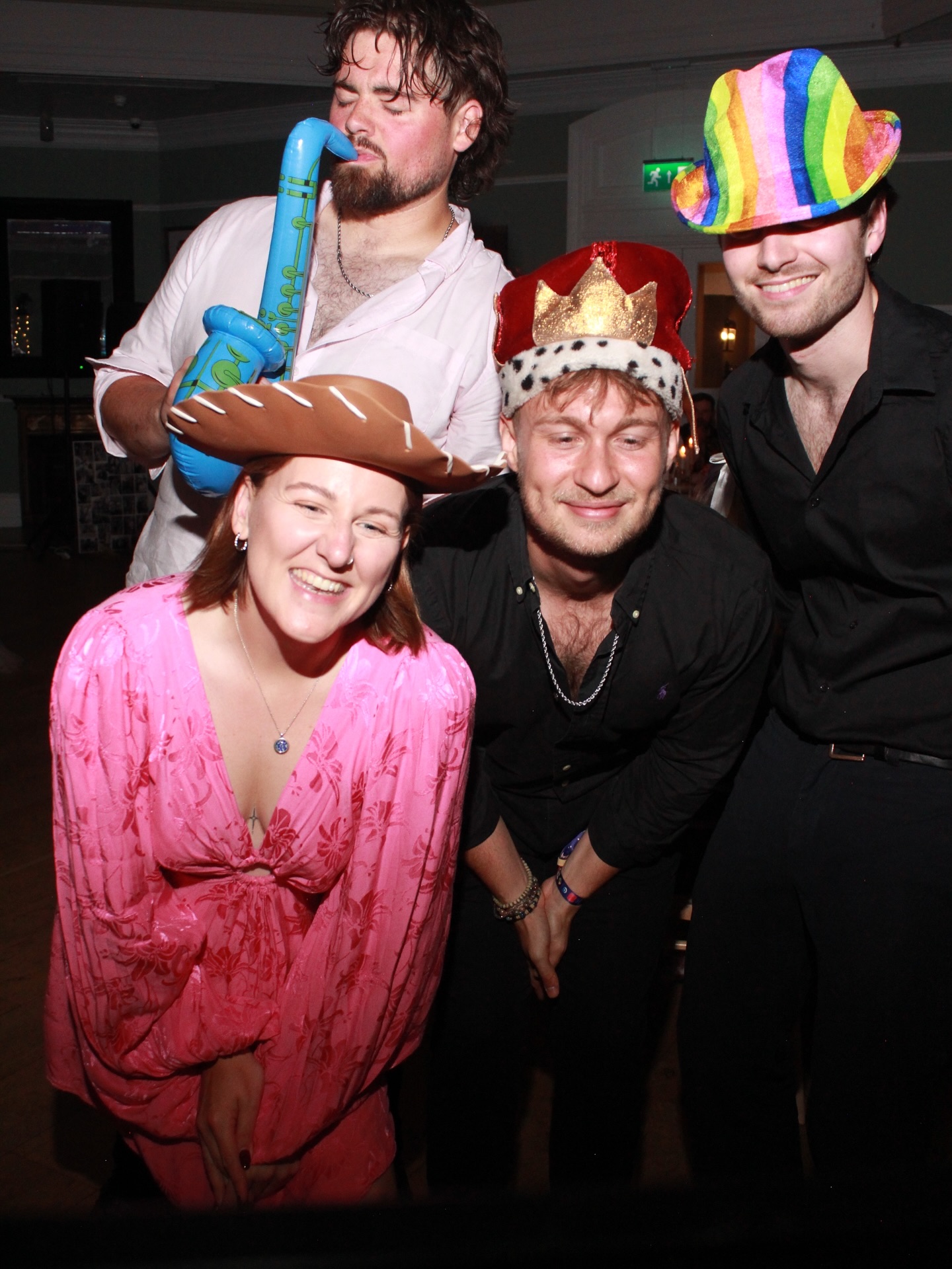 “Miami High, a great band and extremely photogenic - available for all weddings and parties”
Recent wedding Selfie-Pod antics @pictureblast_uk