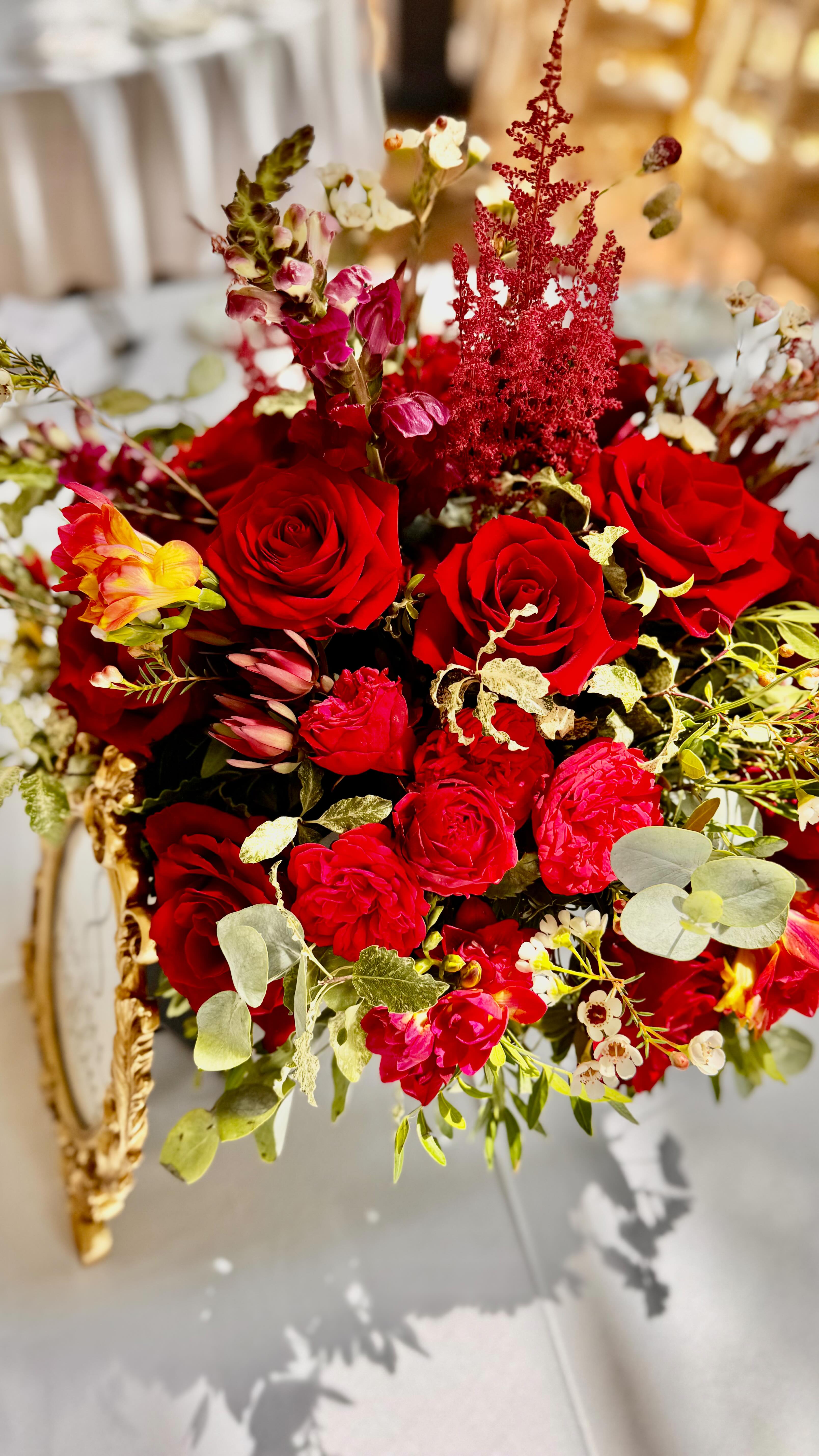 Daniella and Charlie approached us with a clear idea for their floral decorations at @mountedgcumbe - Classical, red roses. This is a bold statement and it worked at this stately home that overlooks Plymouth from the Cornish side of the peninsula across the River Tamar.
Wedding Date: Friday, 18th July 2025. The wedding ceremony took place in the formal gardens at Mount Edgecumbe house, followed by the celebration breakfast at the famous Orangery on the estate.
#totnesflorist #devonflorist #naturallyabundant #cornishwedding #timelessweddings #countrywedding #englishgardenwedding #luxeweddings #luxetablescapes #flowerlover
