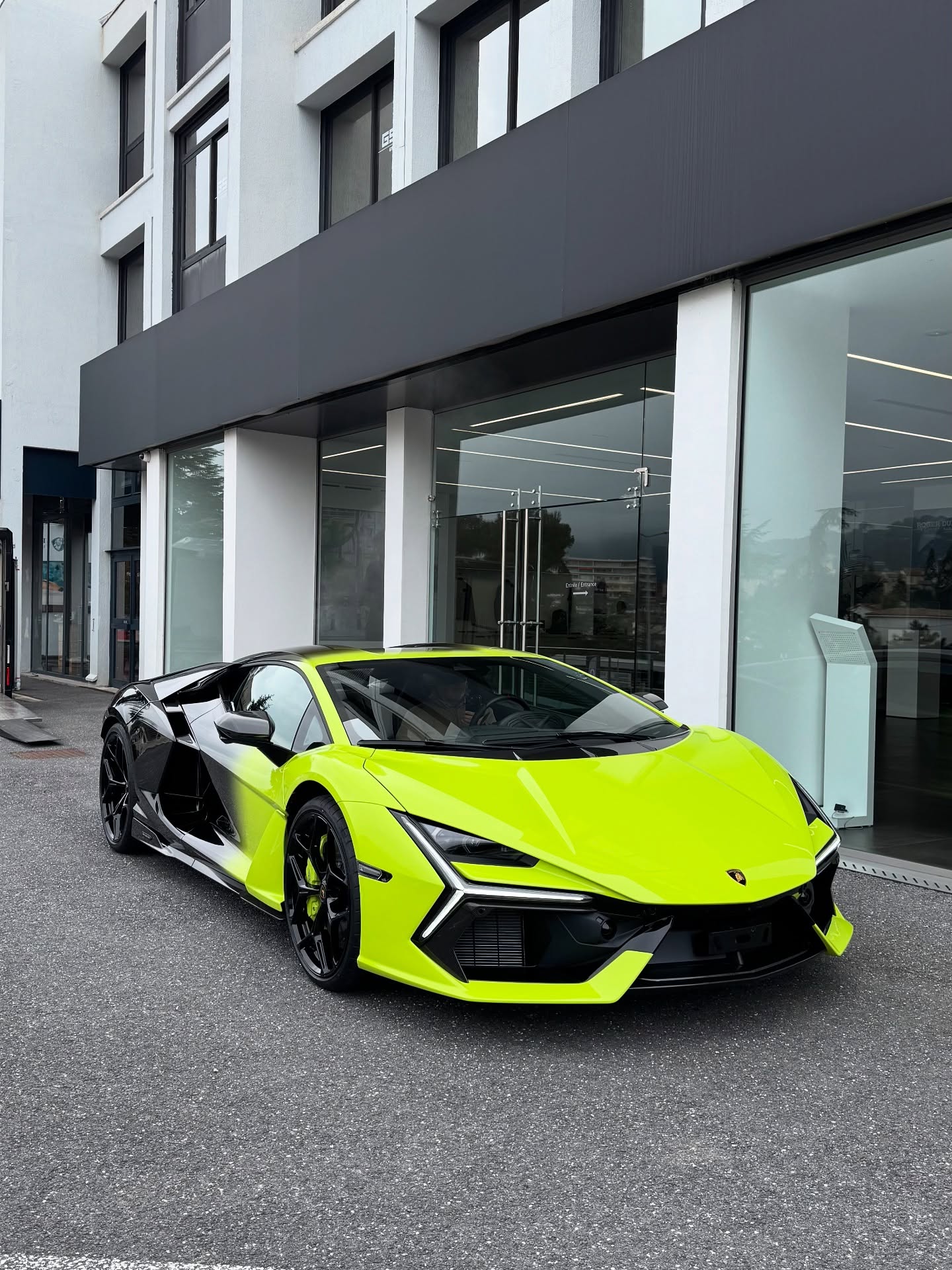 Lamborghini Revuelto
#lamborghini #lamborghinirevuelto #transportauto #transportvoiture #brianjamestrailers #brianjamesrt6