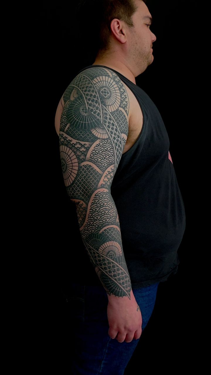 Fully healed video of this Japanese kimono geometric patterns tattoo sleeve
Oakland California bay area
.
.
.
.
.
#irezumi #japanesepattern #kimonopattern #japanesepatterns #japanesetattoo #japanesetattooart #japanesetattoos #japanesetattooart #geometrictattoo
#geometrictattoohunter #omfgeometry
#tattoodo #geometry #oaklandtattoo #oaklandtattoos #oaklandtattooartist #sftattoo #sftattoos #sftattooartist #berkleytattoo #bayareatattoo #bayareatattoos #bayareatattooartist #sacramentotattoos #losangelestattoo #californiatattoo