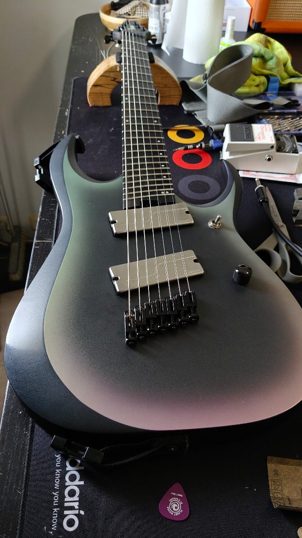 Had an Ibanez RGD71ALMS-BAM come in for some maintenance work recently.
⢠Repair crack in fretboard
⢠Replace stripped saddle screws
⢠Sand fretboard edge flush
⢠Dress pokey fret ends
⢠Clean and oil fretboard
⢠Polish frets
⢠Restring
⢠Full setup
Always a lot of fun to take apart bigger brand guitars and look at the quality of work in every aspect for the price you pay for the instrument. Sometimes there are surprises š¬
#ipguitars #ibanez #guirarrepair