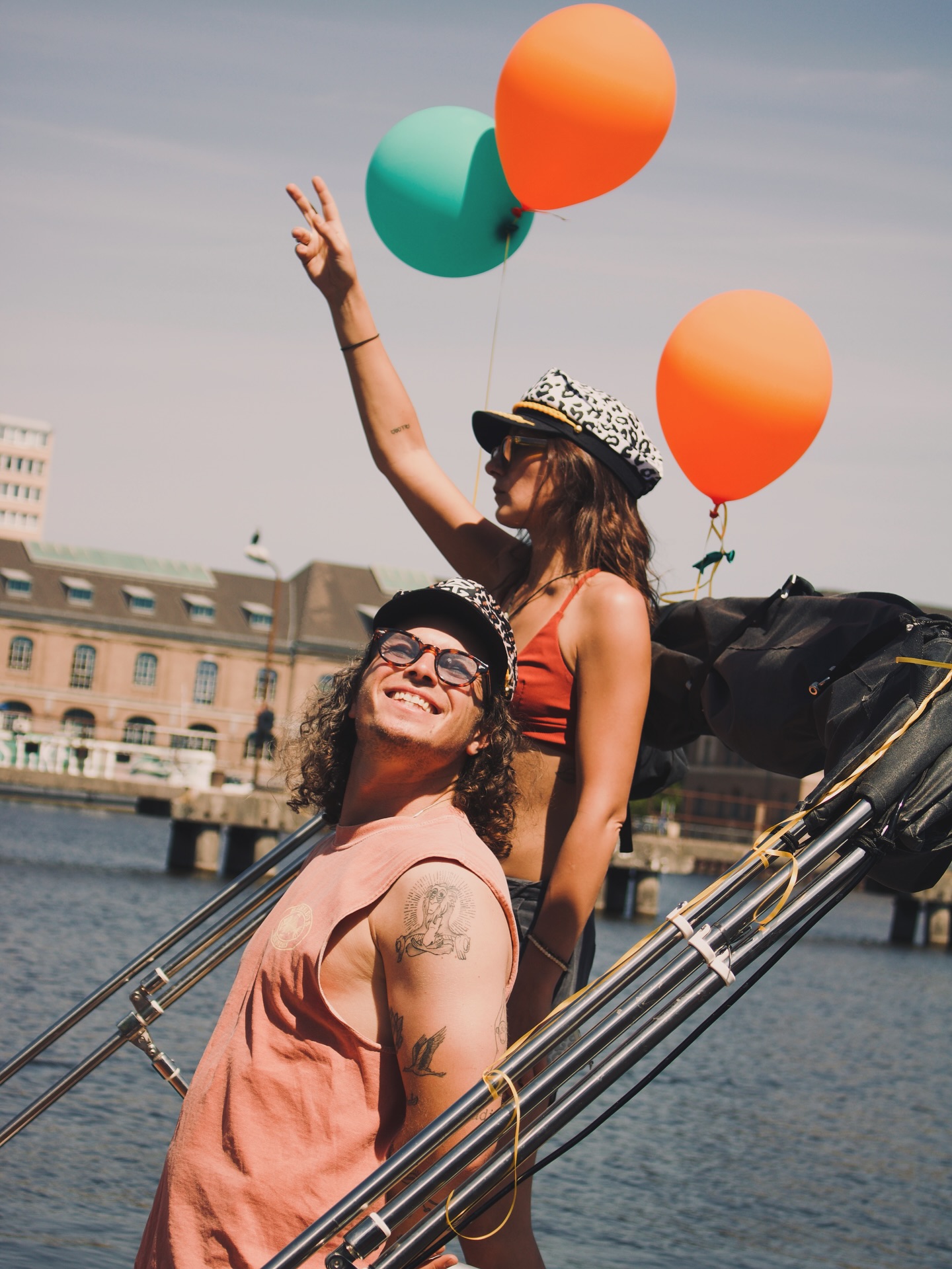 What do you get when you mix good people, glitterspritz, DJs, and a floating hot tub?😍
✨ Pure magic — and we lived it.
We partnered with our good friends @glitter.spritz 🥂😍 and had one of the best days this summer!
From surprise giveaways to golden sunsets, confetti moments to full-on dance breaks… this campaign tour was nothing short of unforgettable. 🛥️💃
To our crew, our guests, our winners, and every person who made it sparkle — thank you for bringing the vibe.
Relive the joy. Feel the energy. And if you missed it? We’ve got more coming. Stay tuned. 💛
Tag someone you want to bring next time😍🥂
#BadedampferBerlin #FloatingSpa #BerlinBoatLife #WellnessOnWater
#BerlinSummerVibes #GroupTourGoals #GirlsOnBoats #BacheloretteBerlin
#BerlinBucketList #HotTubCruise #UniqueBerlinExperience
#BerlinActivities #RelaxAndUnwind #GlitterSpritzSeason #BadedampferLove