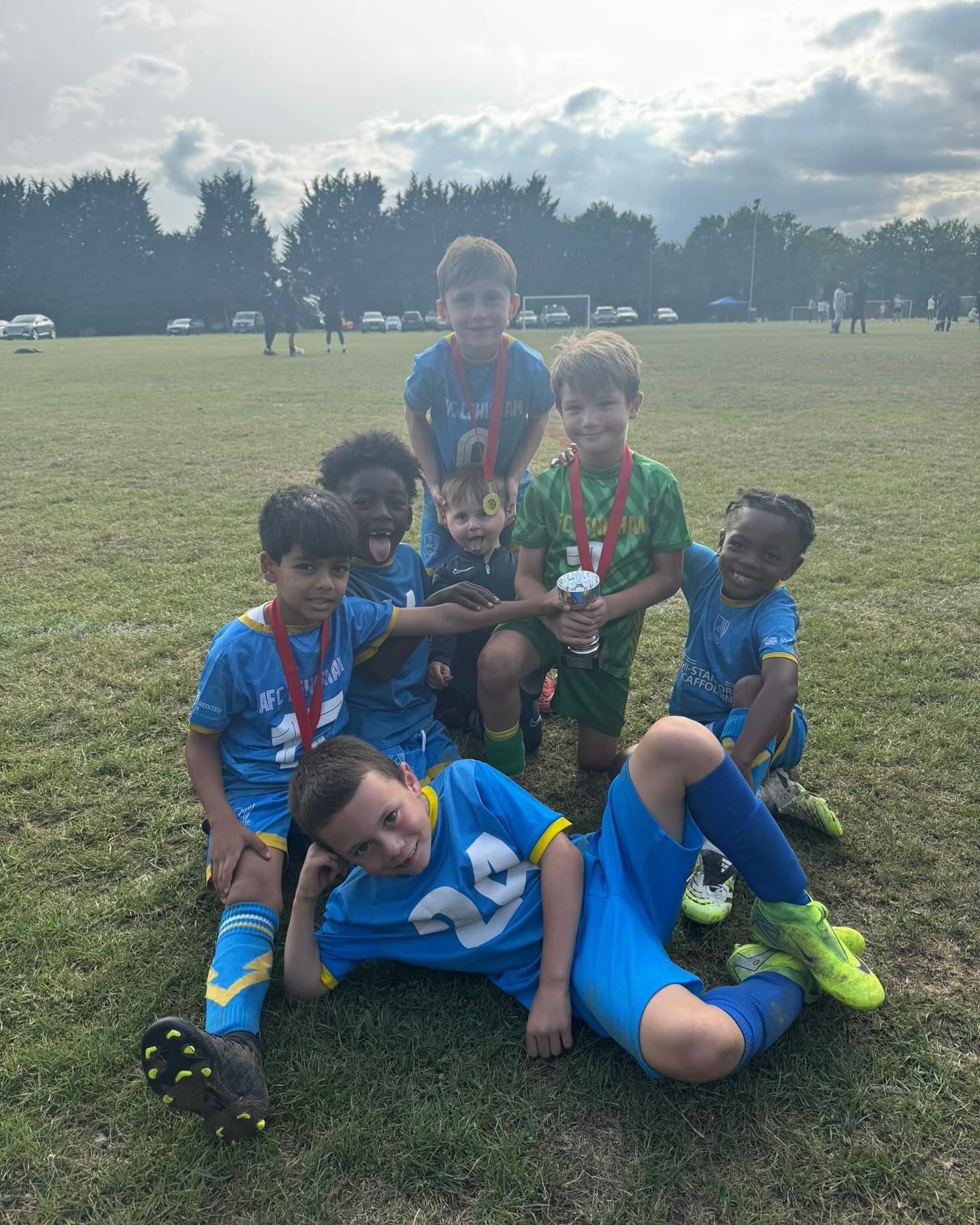 AFC Lewisham U8 Yellows at the Forestdale Tournament 2025/26 🟡⚽️
A fantastic run in the group stages, finishing top of the group! 💪
Into the semi-finals with a win over @elevation_footballacademy , and wrapping it up in style with a 2-0 victory against @forestdalefc Knights in the final! 🏆🔥
Well done boys !