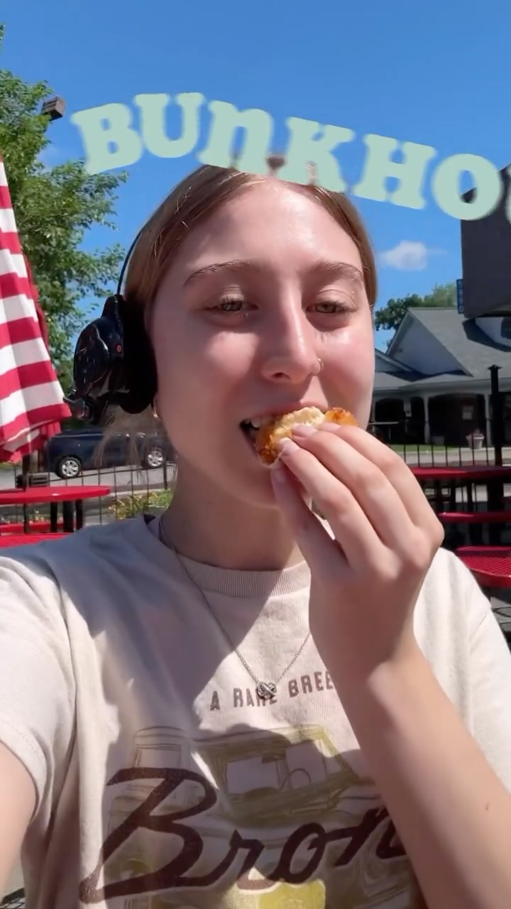 Happy National Mac & Cheese Day! From the little house that mac & cheese built. Celebrating at each of our Joints the only way we know how — one deliciously cheesy bite at a time! 🧀🍴
@vinsettagarage
@clarkstonunion
@unionwoodshop
@eat_honcho
@bunkhouse_burgers
@grancastor
@eat_honchofuego
@eatunionrec
@eatlincolnyard
@unionassembly