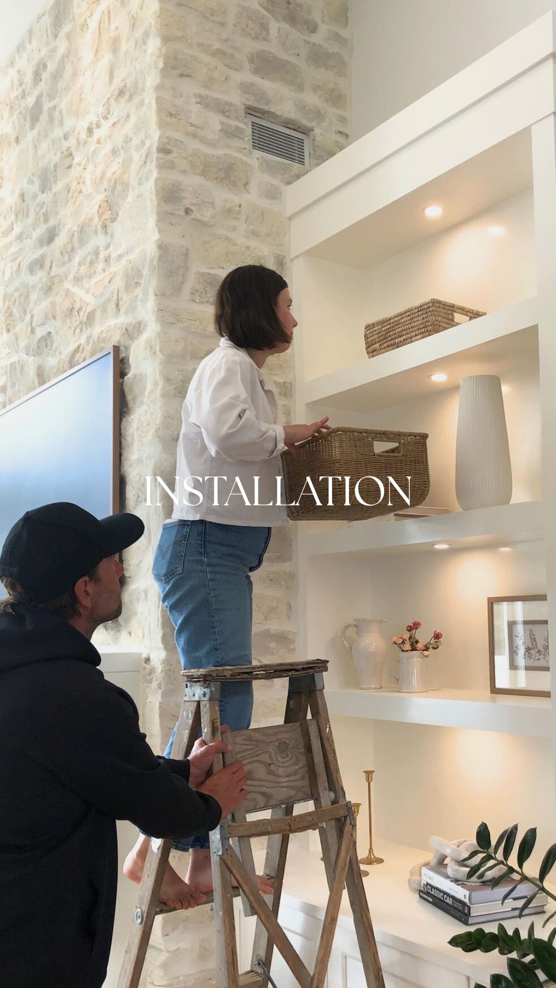 Install day = designer workout šŖš½š
Frames, pillows, plants and piles of curated decor - all find their place to bring the vision to life!
If youāve added installation to your design package, this is where the magic happens! We show up, set it all up, and make sure your space feels like you!
#interiordesign #interiordecor #fraservalleydesign #designinstall #beforeandafter #interiorstyling