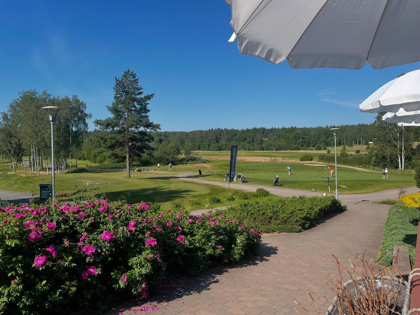 Aamupäivän tilanne. +23 C