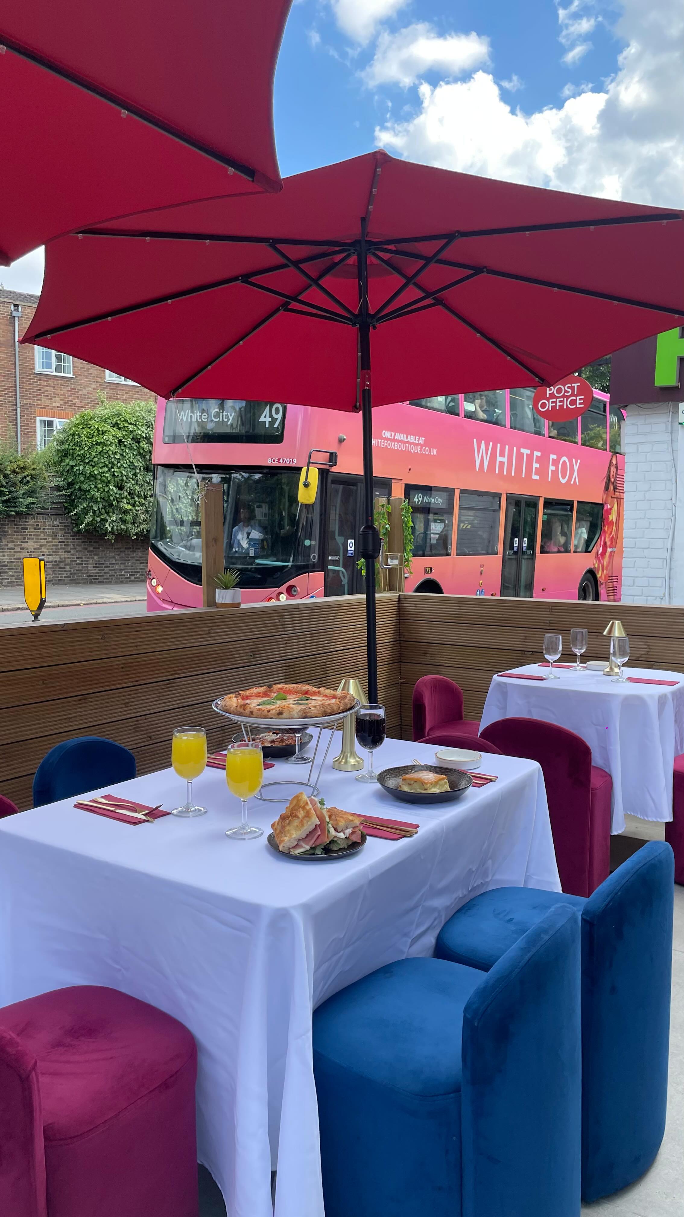 Say hello to our brand new little terrace! ☀️🍕
From today, you can enjoy our freshly made Neapolitan pizzas and many other dishes.
Not just for takeaway or delivery, but hot out of the oven, served right at your table.
Come grab a seat and savour the real taste of Naples, al fresco! 🇮🇹🔥
#neapolitanpizza #vitaneapolitanpizza #pizzalovers #italianeats #terrace #vita #food