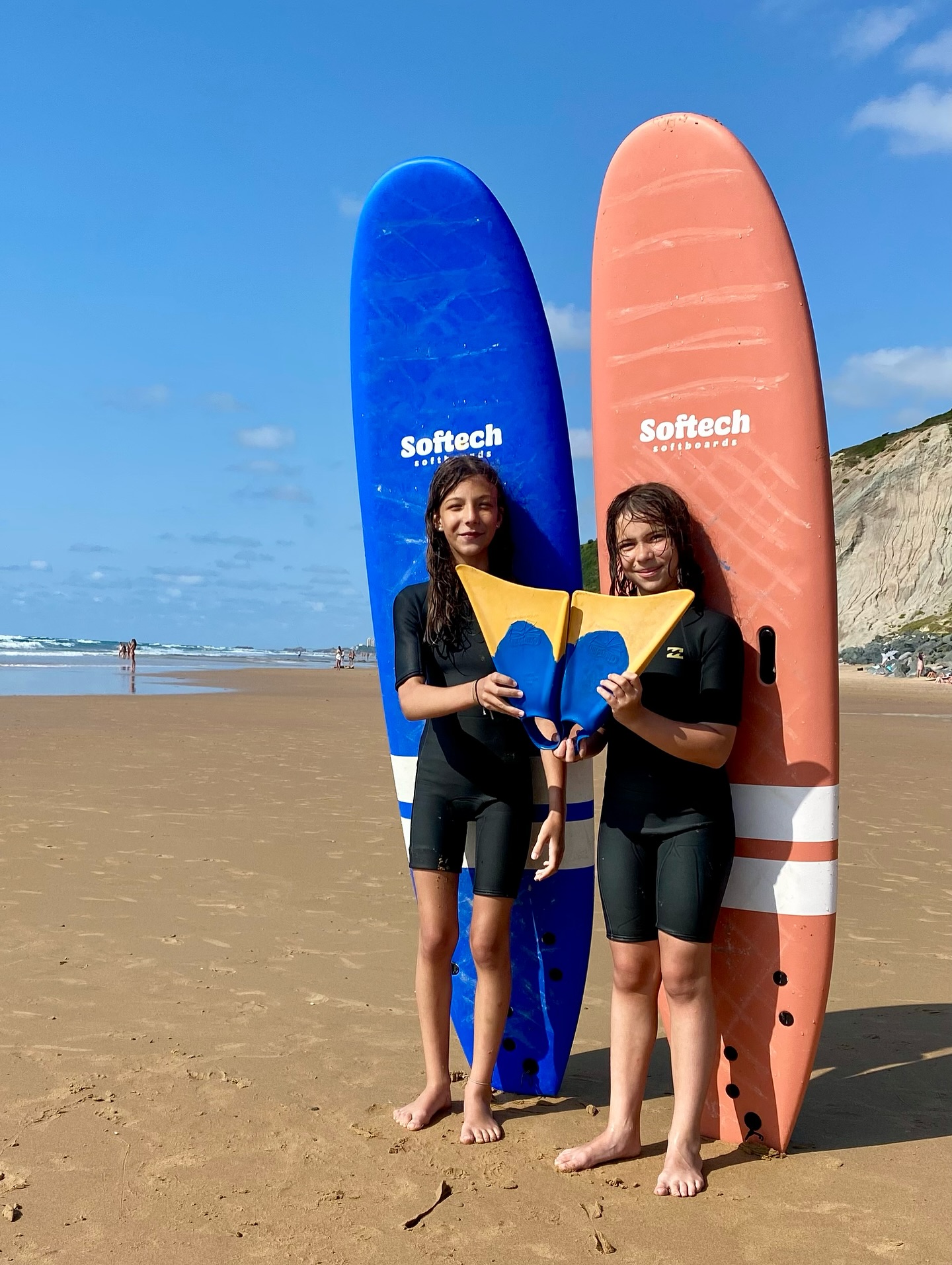 Quelque soit votre âge ou votre niveau , @xirimirisurfcoaching vous garantit un accompagnement personnalisé et une pédagogie adaptée! 🤙
Le tout avec du matériel haut de gamme ✨👌🏽 un max de fun et en toute sécurité 🏄🏽♂️🏄🏼♀️🏄🏽
#fun #surf #premiumsurfschool #xirimirisurf #bidart #paysbasque #dolphin