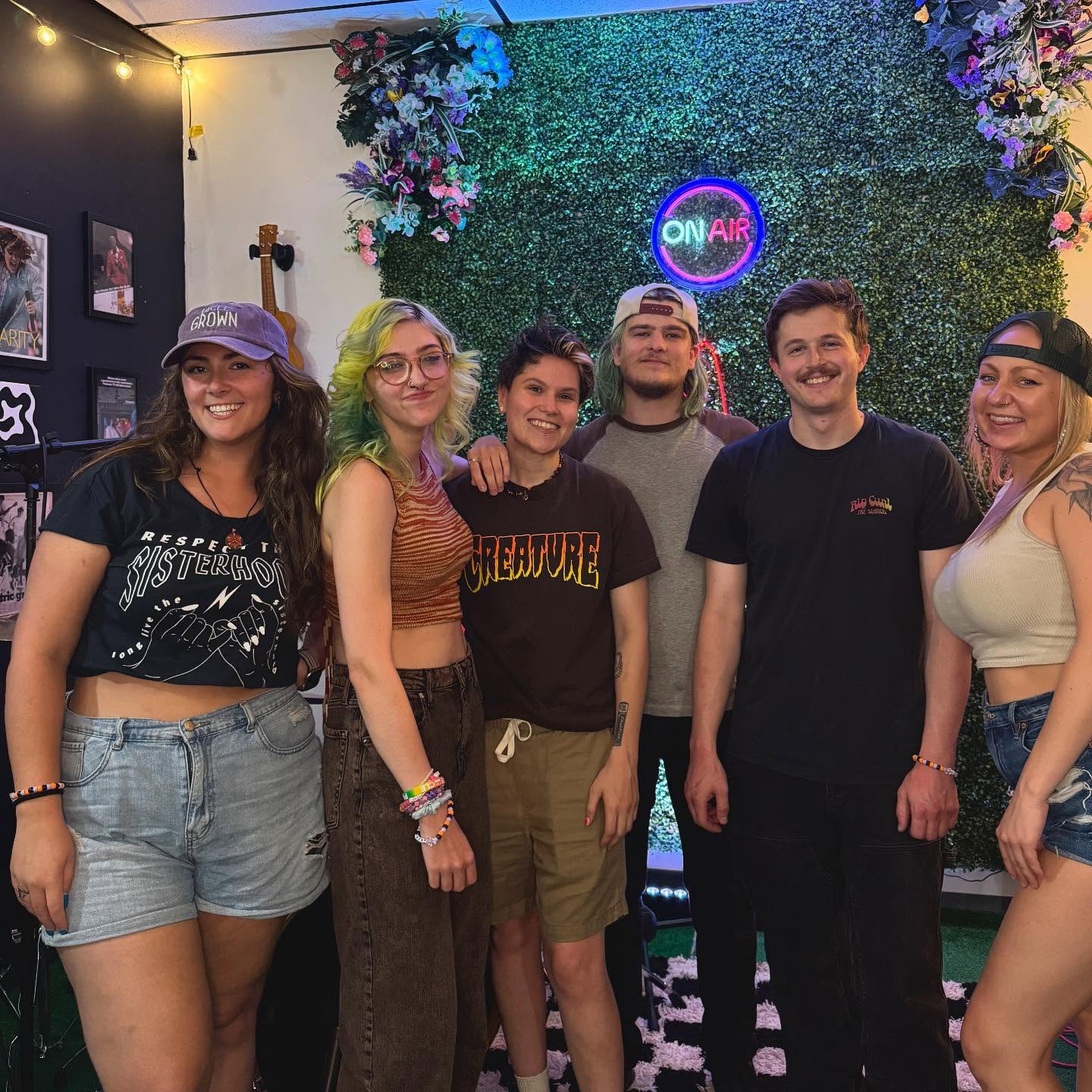 Today, we linked up with @girlcologne to discuss what being a young, queer, punk rock band is like in the Cleveland scene and beyond, and, much more importantly, got to the bottom of what Girl Cologne would smell like.
Follow Girl Cologne if you know what’s good for ya, and check out their latest song, a killer cover of Nirvana’s “Blew” that has gained tons of attention recently!
#cleveland #podcast #cle #music #clevelandpodcast