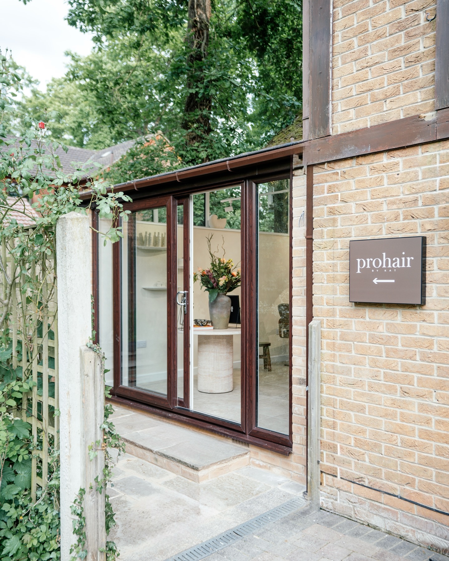 Looking from the outside in 🔍
-
Have you had a chance to visit us yet?🍃✨