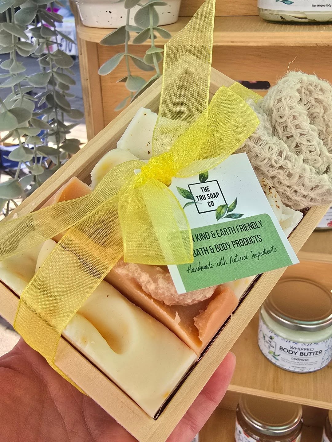 Big market energy incoming!
Catch me at Meanwood Market this Saturday. We are joining forces with the Meanwood Festival, so expect loads of brilliant local makers, good vibes, and plenty to mooch, munch, and marvel at! 🎉🌿
I’ll be there with all your skin-loving faves — soap bars, body butters, gift sets, and a stall that smells amazing (if I do say so myself 😄)
🛍 Saturday 19th July
📍 Meanwood Shopping Precinct, Green Road
🕙 10am – 3pm
@meanwood_market
Come say hi, support some amazing small businesses, and treat yourself to something handmade 💚
#meanwoodmarket #meanwoodfestival #leedsmarkets #supportlocal #shopindependent #handmadesoap #naturalskincare #smallbusinessuk #makersmarket #leedslife #greenbeauty #thetrusoapco #leedsmakers